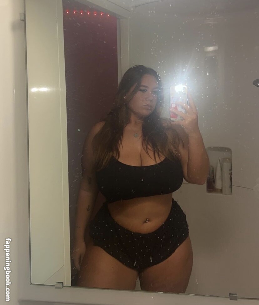 ellierobsxx Nude OnlyFans Leaks