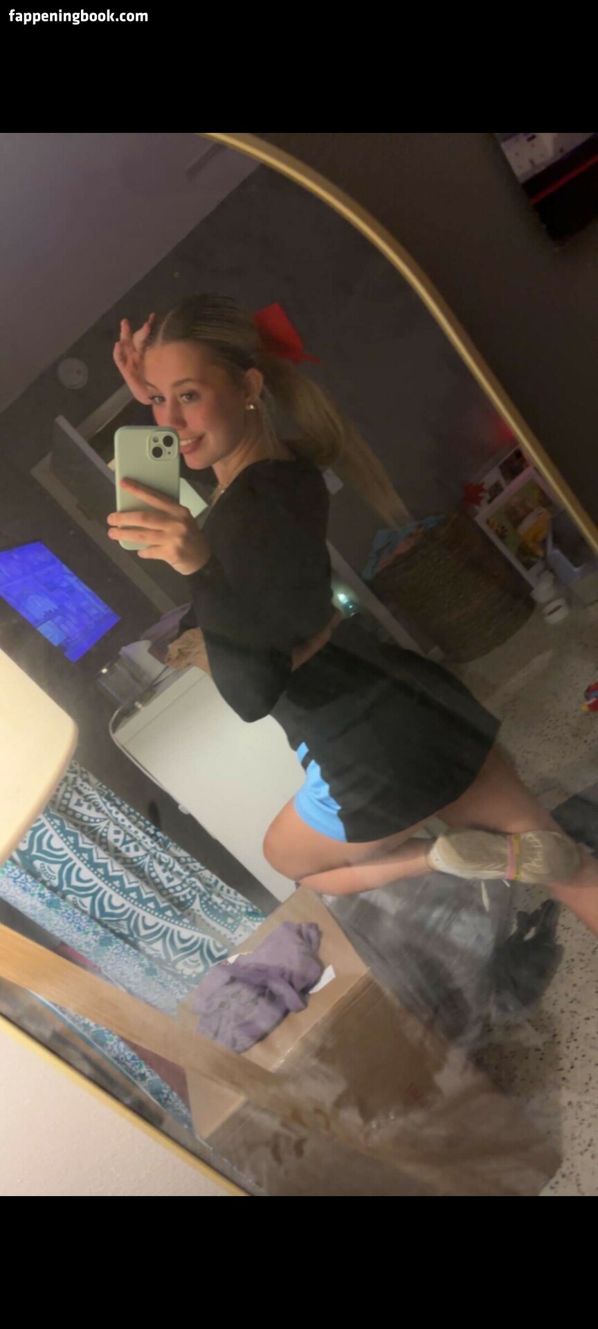 Emilia69 Nude OnlyFans Leaks