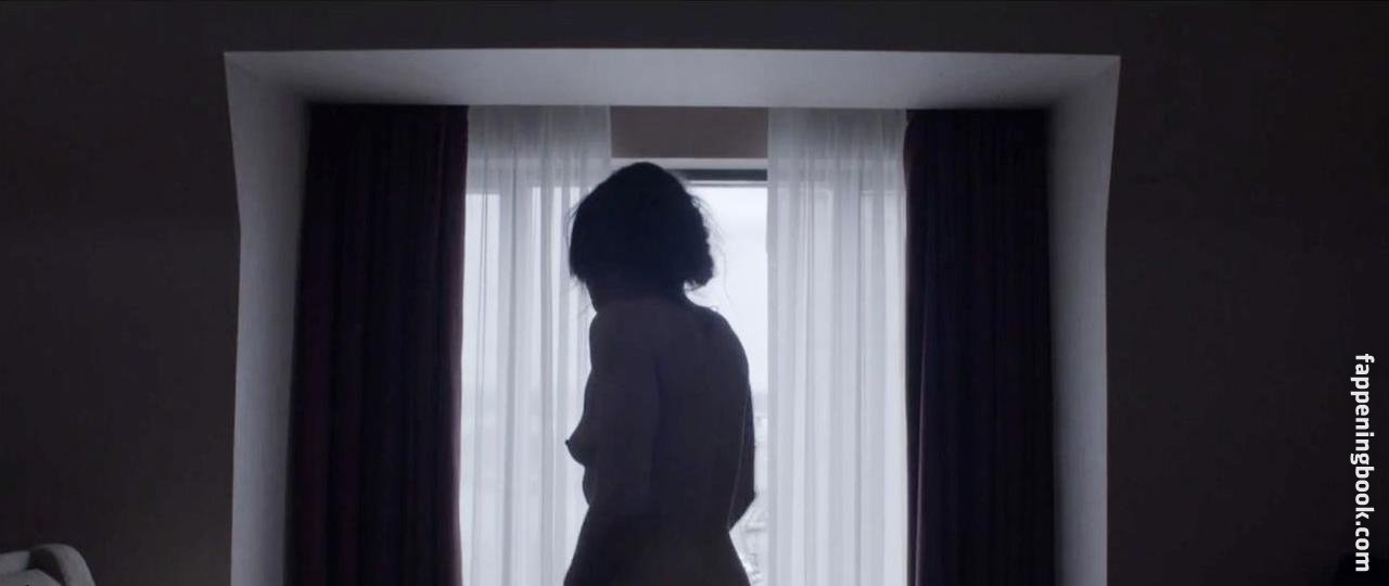 Emily Hampshire Nude