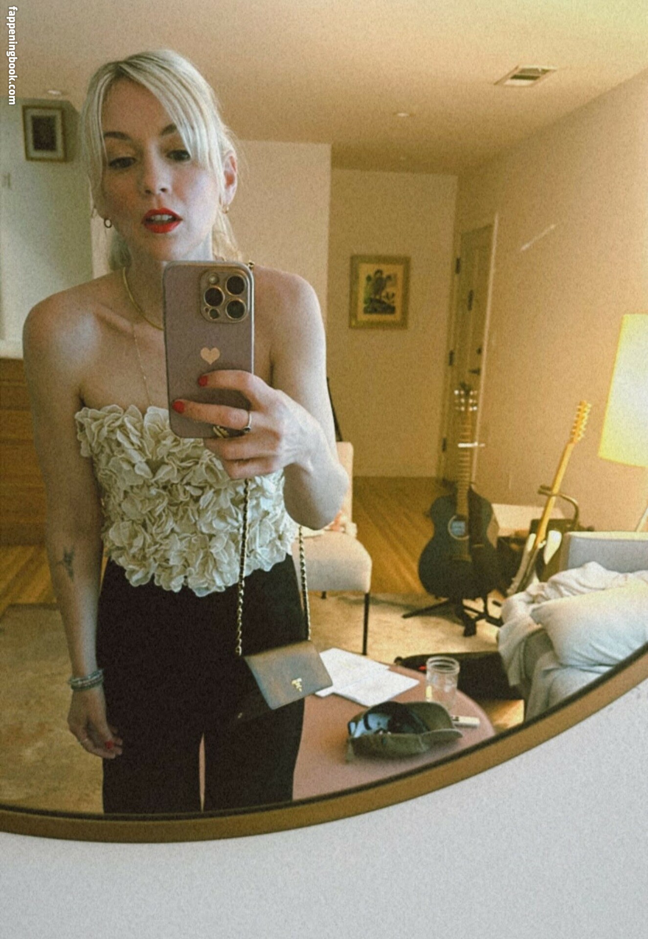 Emily Kinney erome Latest Exclusive Leaked Photos