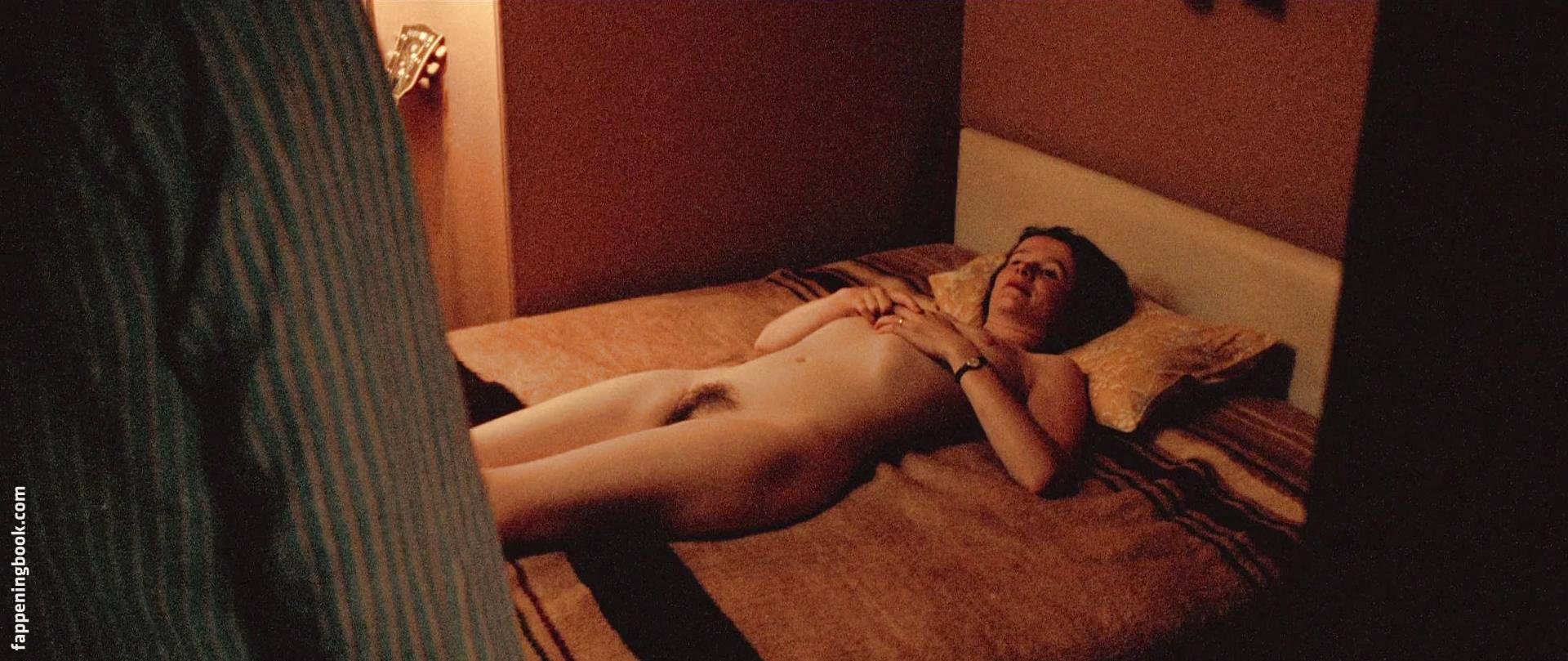 Emily Watson Nude Pic.