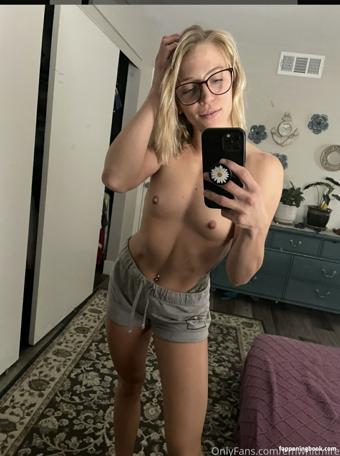 Emily Whitmire Nude OnlyFans Leaks