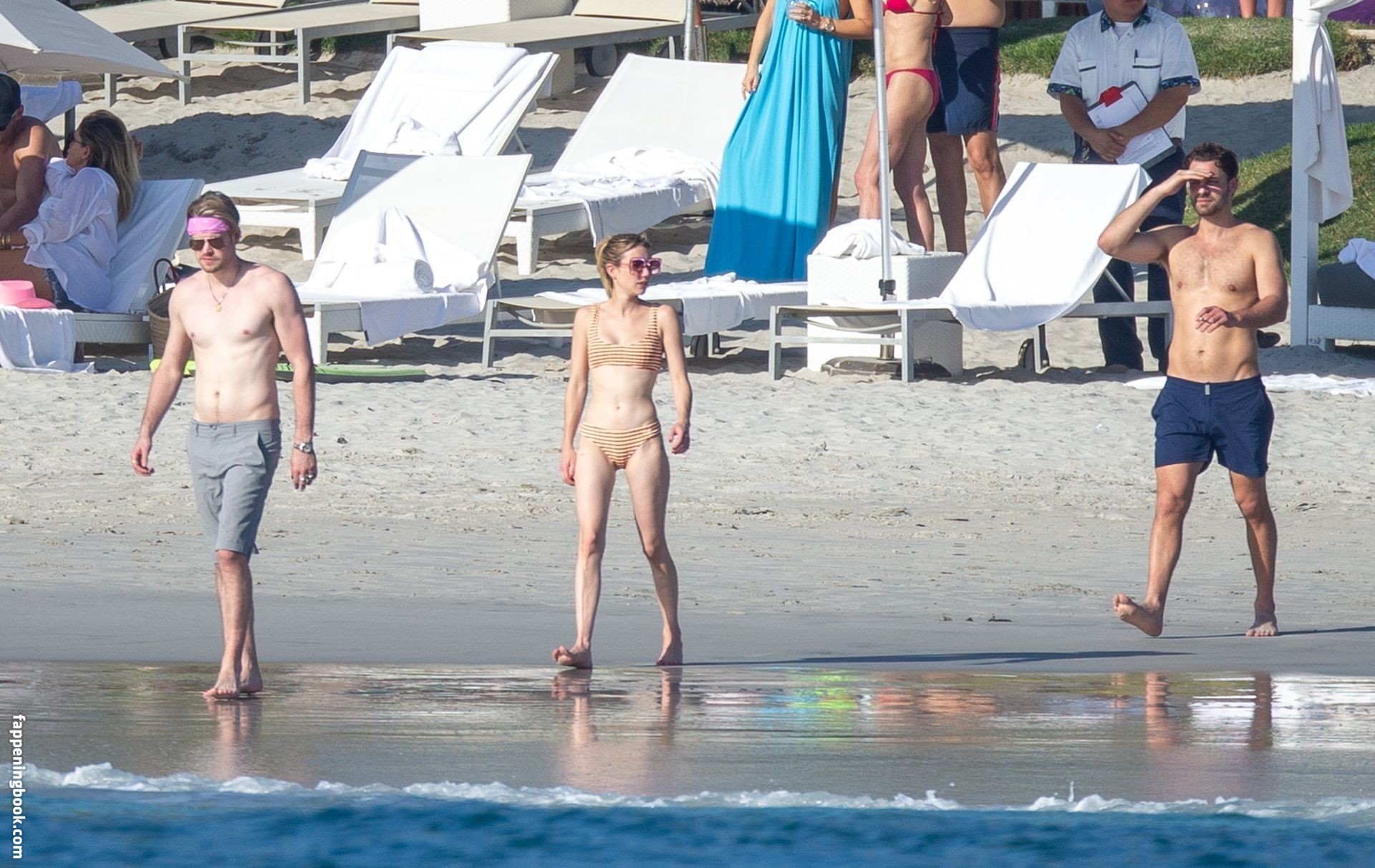 Emma Roberts Nude
