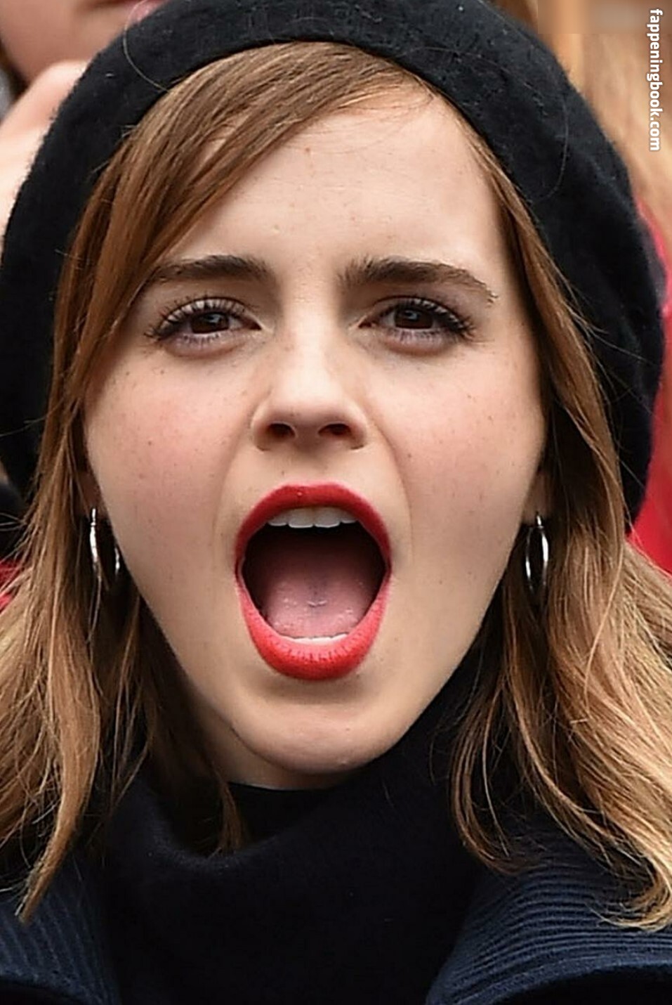 https://fappeningbook.com/photos/e/m/emma-watson/3000/2128.jpg