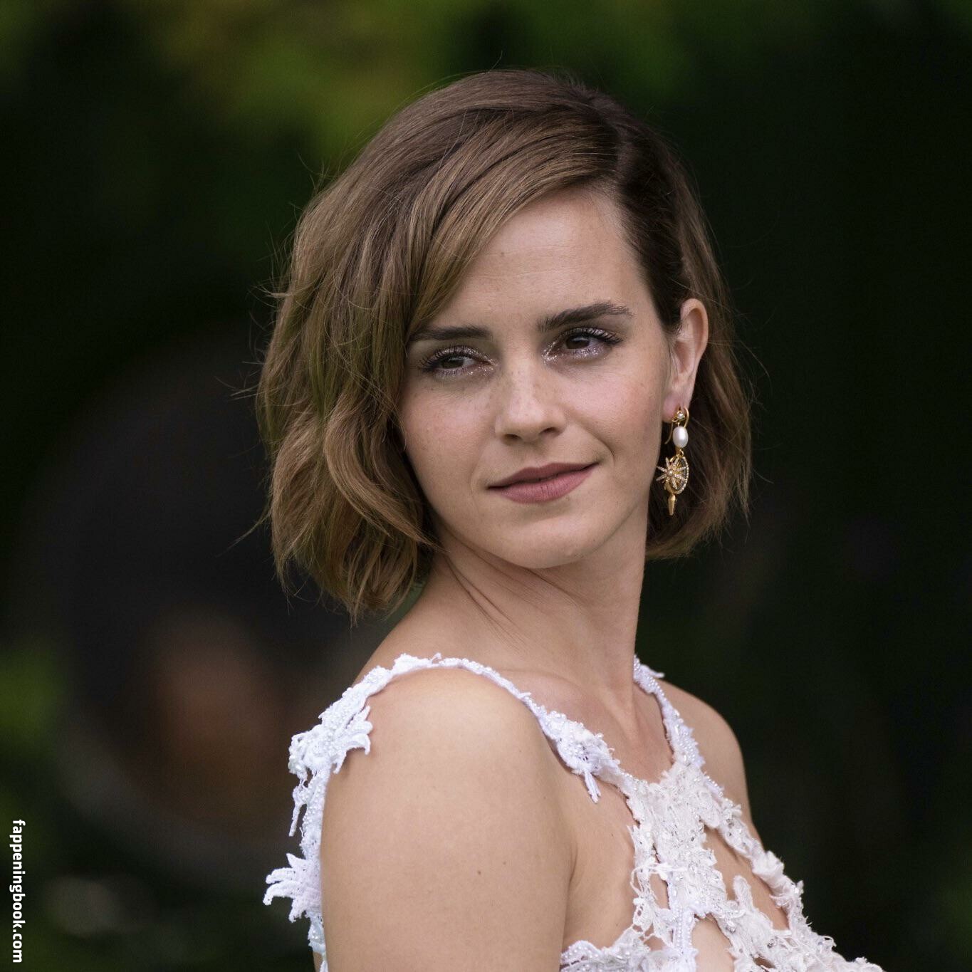 https://fappeningbook.com/photos/e/m/emma-watson/3000/2175.jpg