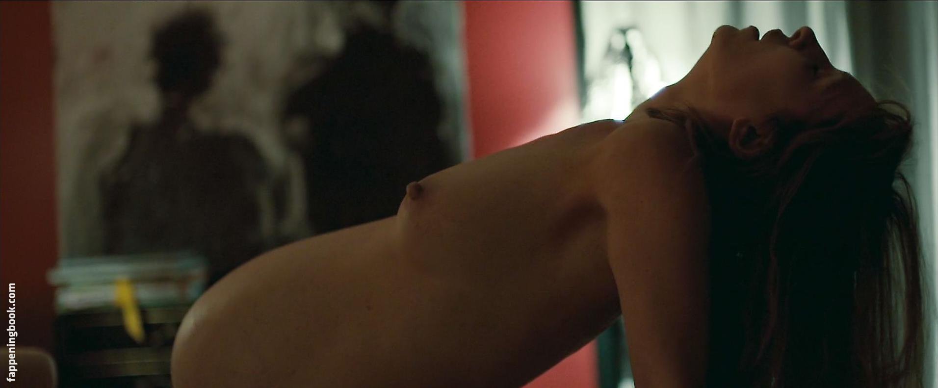 Nackt Emmanuelle Bercot  Movies 2016