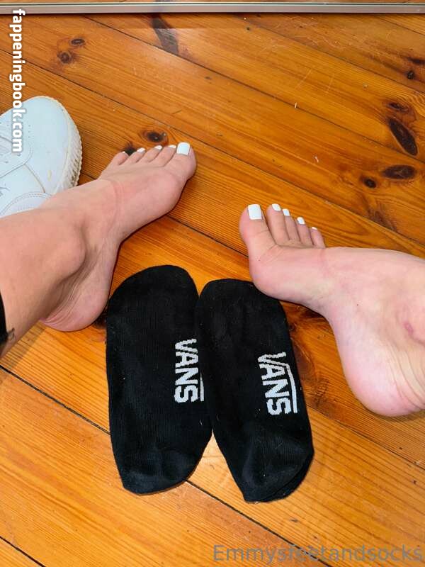 Emmysfeetandsocks Fapello Latest Exclusive Leaked Photos