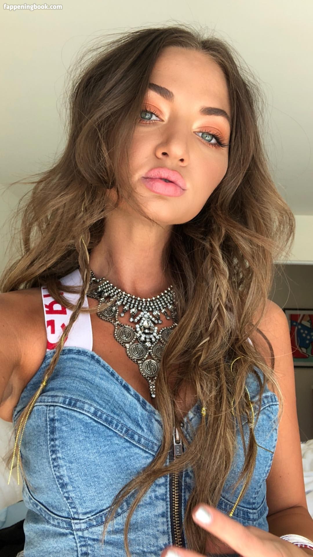 Erika Costell Nude OnlyFans Leaks