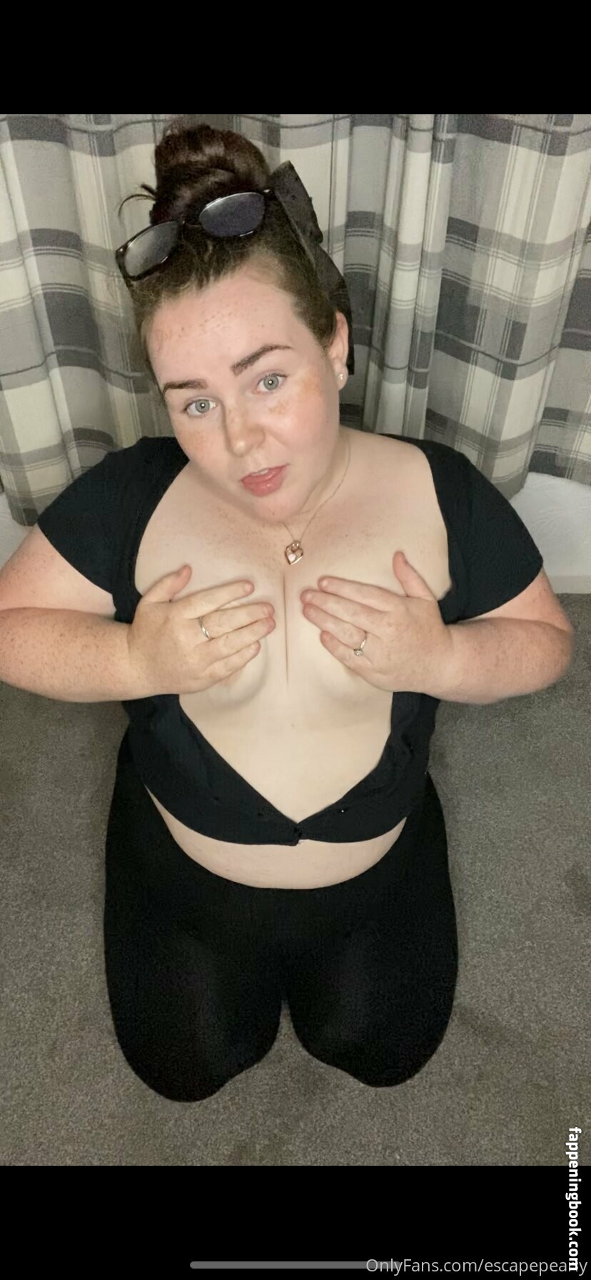 escapepearly Nude OnlyFans Leaks