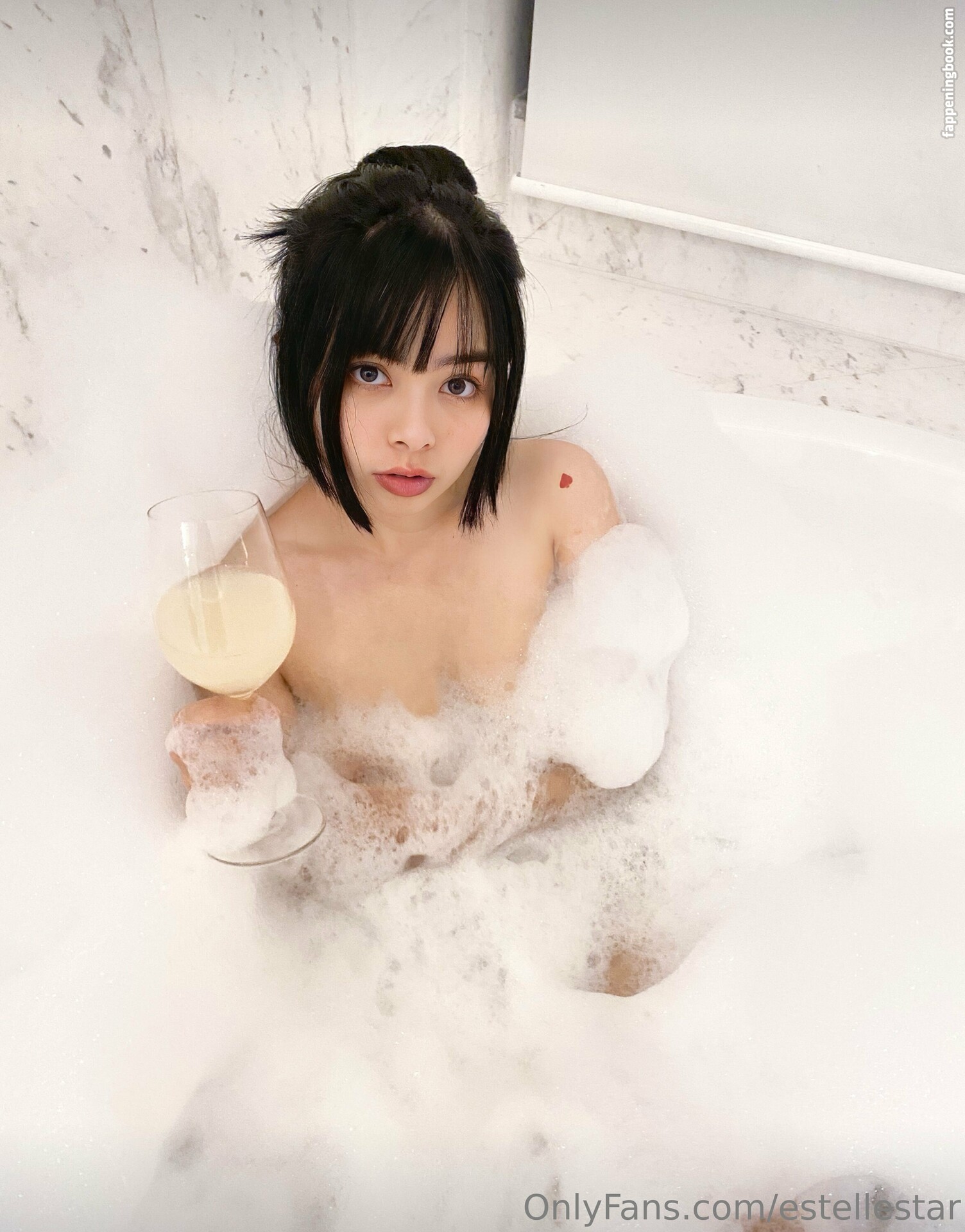 estelleshiori Nude OnlyFans Leaks