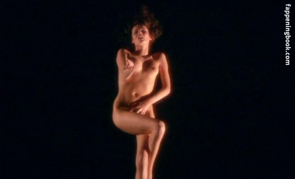 Eva Czemerys Nude