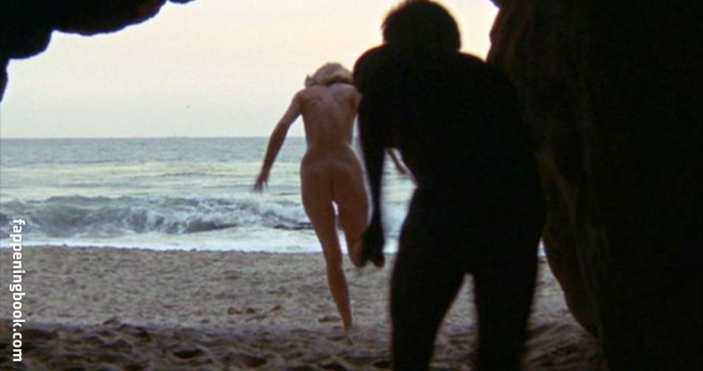 Faye Dunaway Nude