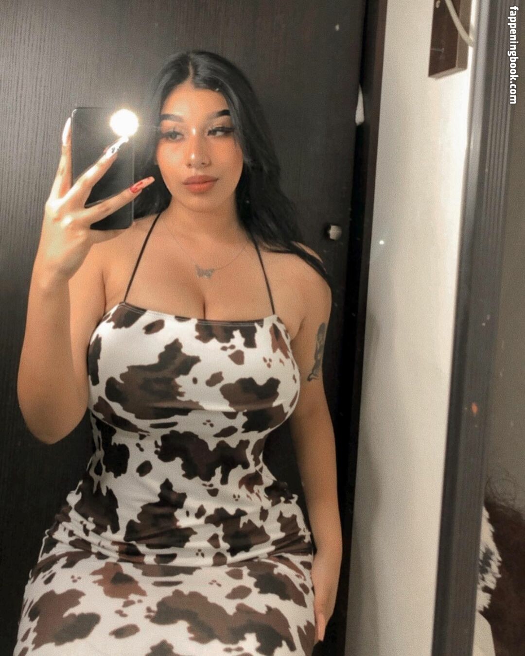 Fernanda V / v.fernanda Nude, OnlyFans Leaks, Fappening - FappeningBook