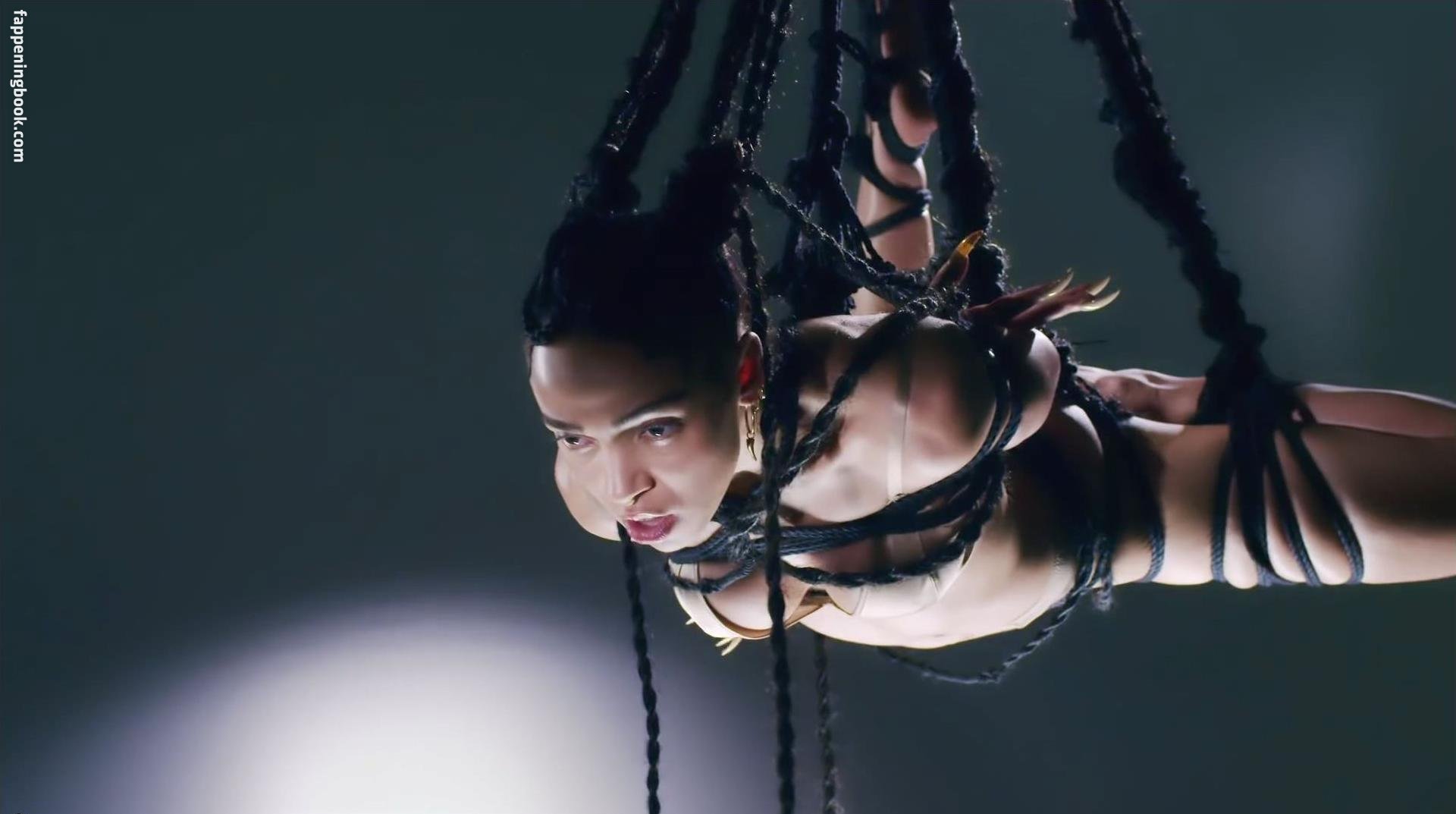 FKA twigs Nude