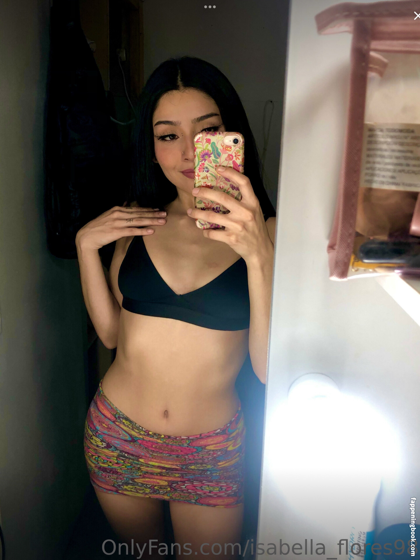 Flores_Isabella98 Nude