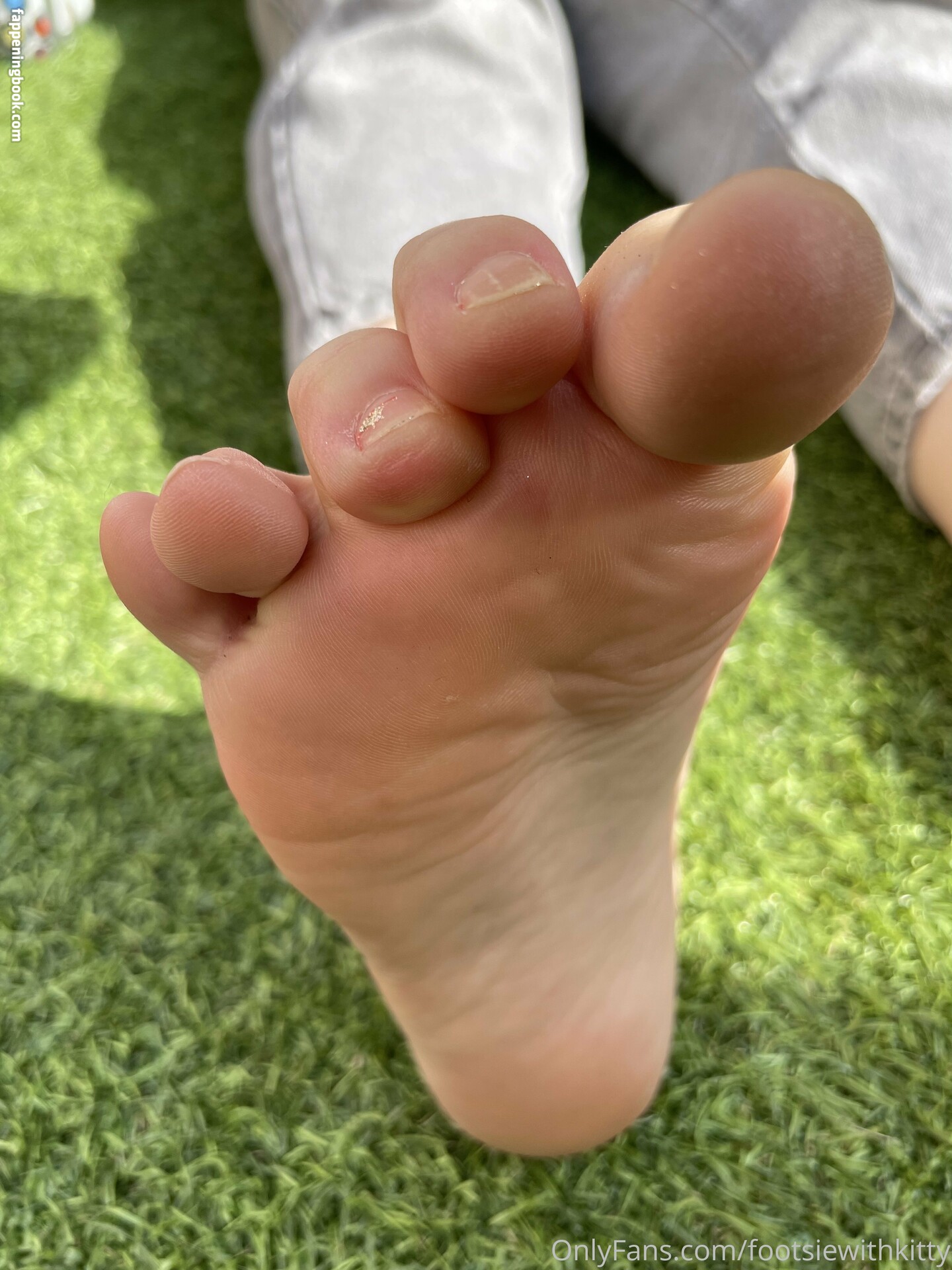 footsiewithkitty Nude OnlyFans Leaks