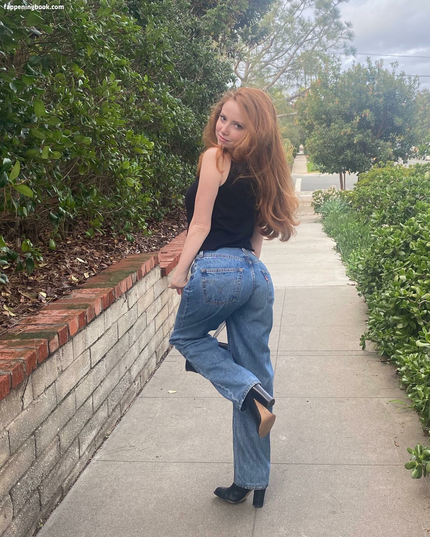 Francesca Capaldi Nude Onlyfans Leaks Fappening Page 3 Fappeningbook