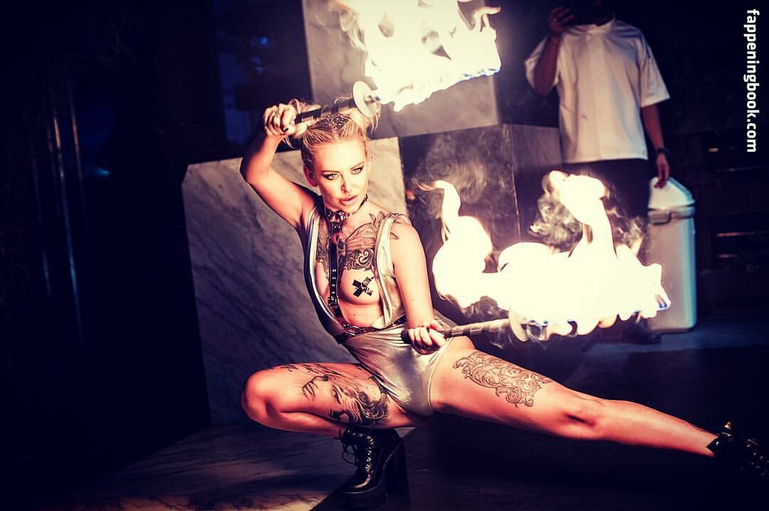 Frankie Andrews Nude