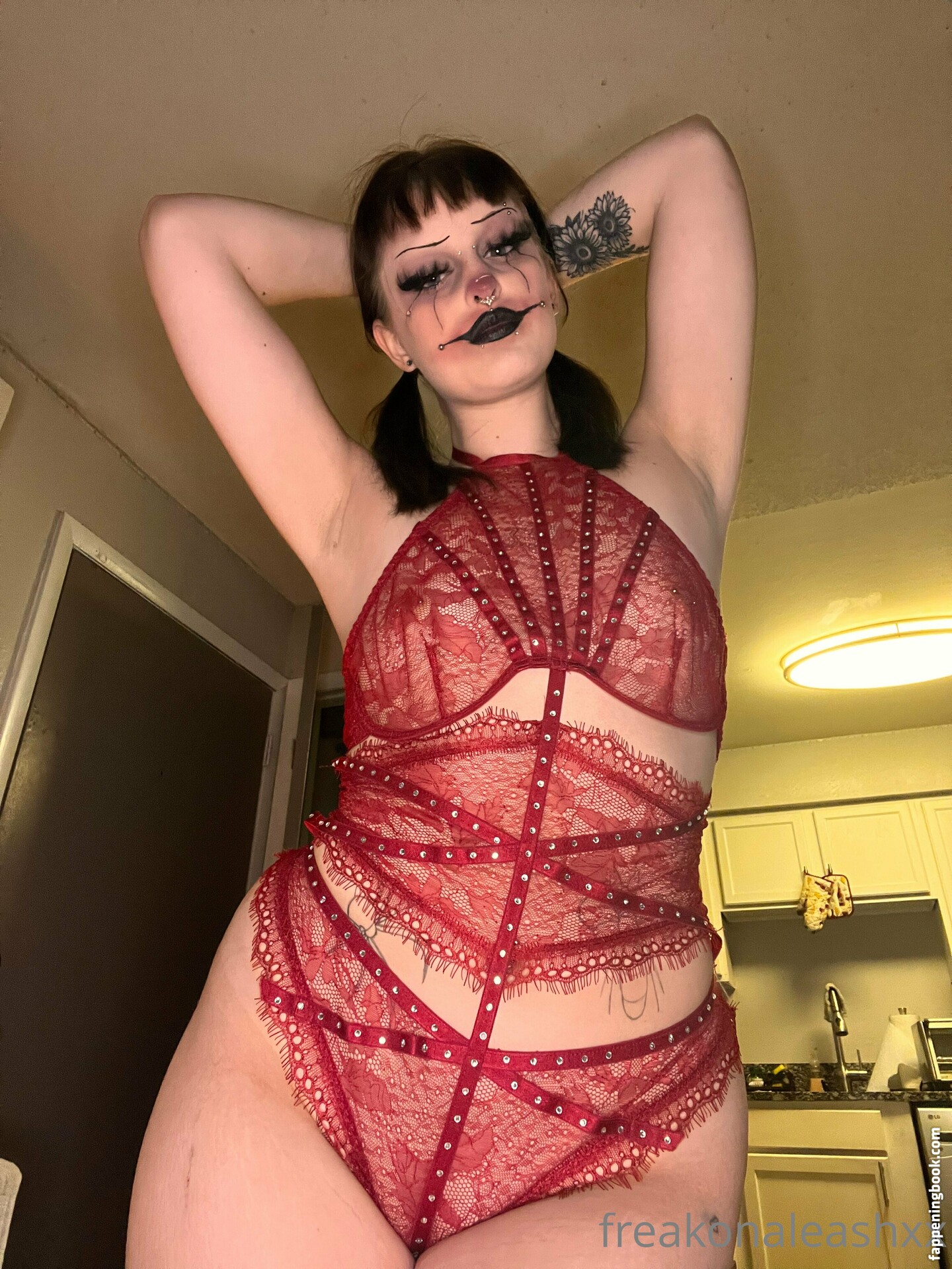 freakonaleashxx Nude OnlyFans Leaks