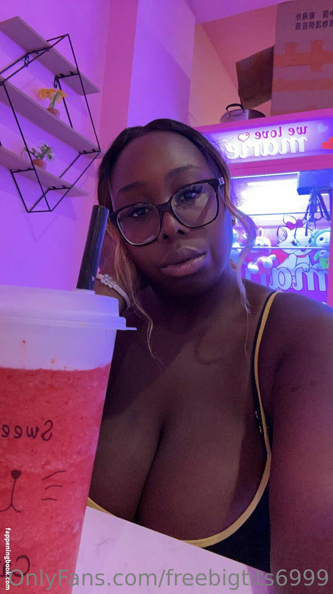 freebigtits6999 Nude OnlyFans Leaks