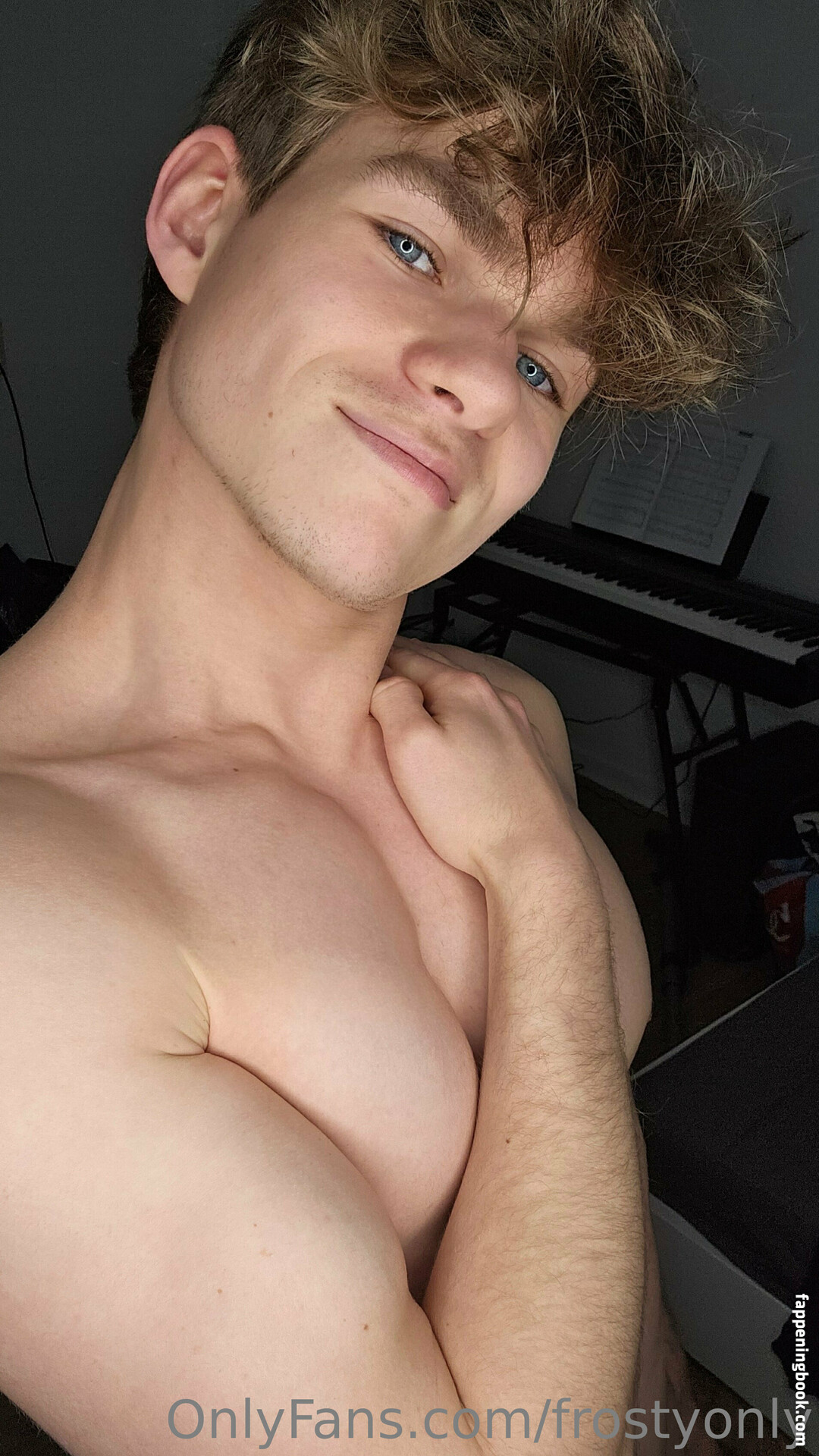 frostyonly Nude OnlyFans Leaks