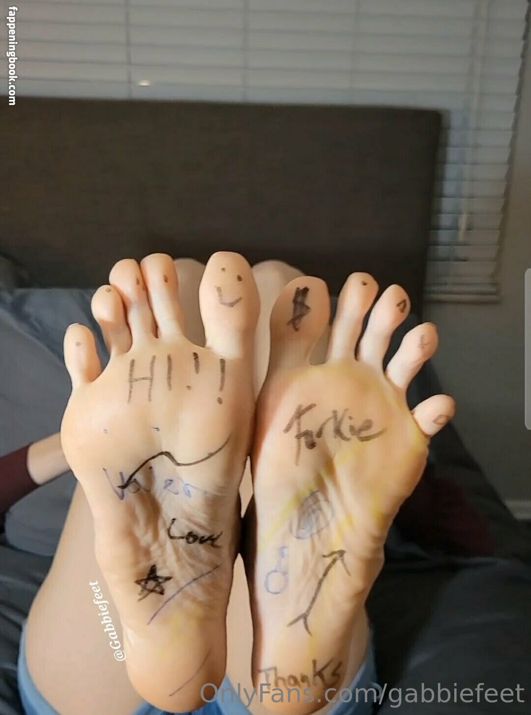 gabbiefeet Nude OnlyFans Leaks