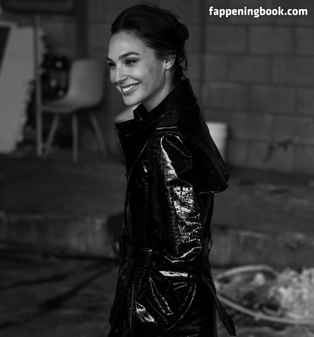 Gal Gadot Nude The Fappening Photo 2419794 Fappeningbook 0707