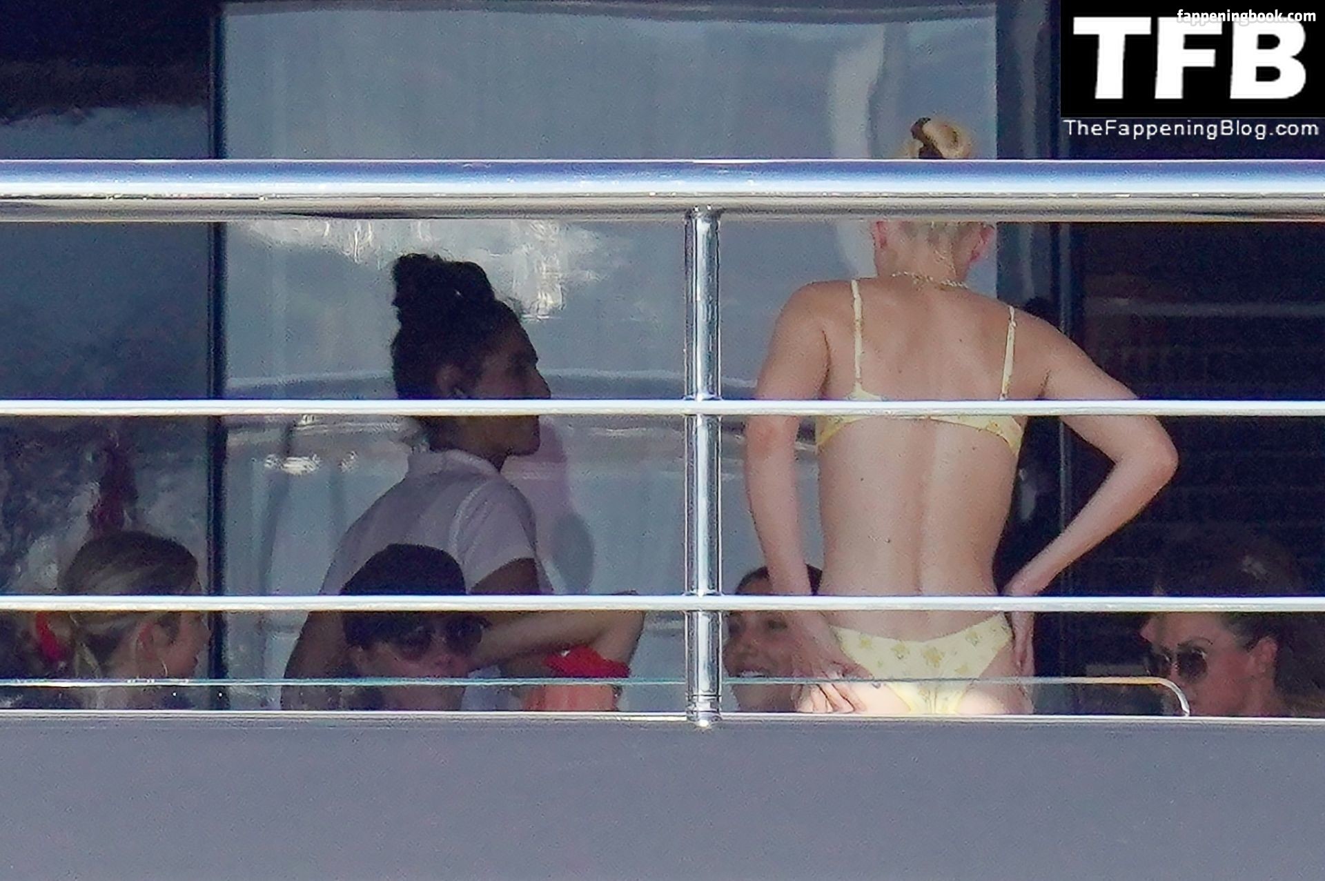 Gigi Hadid Nude OnlyFans Leaks
