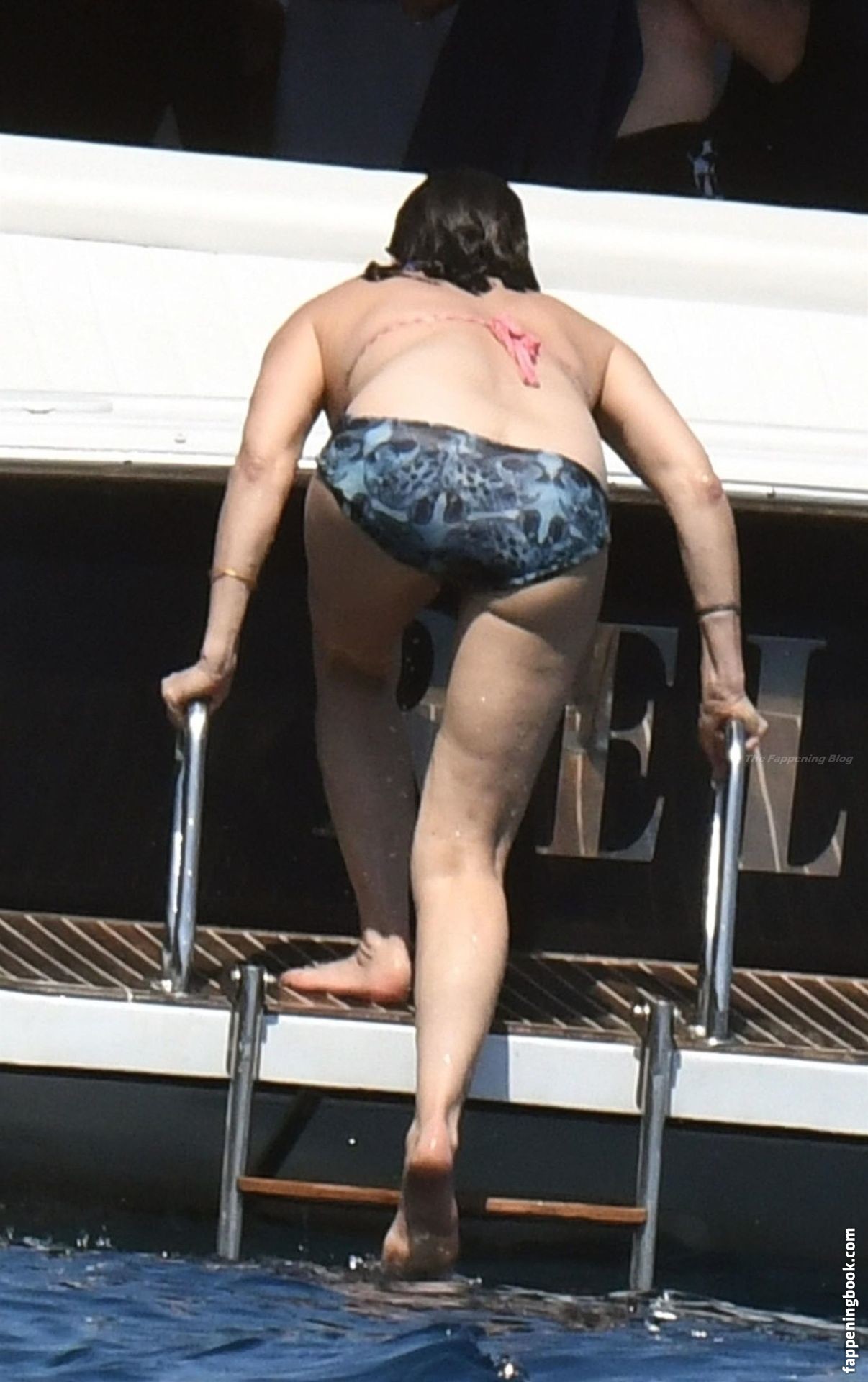 Gina Gershon Nude OnlyFans Leaks