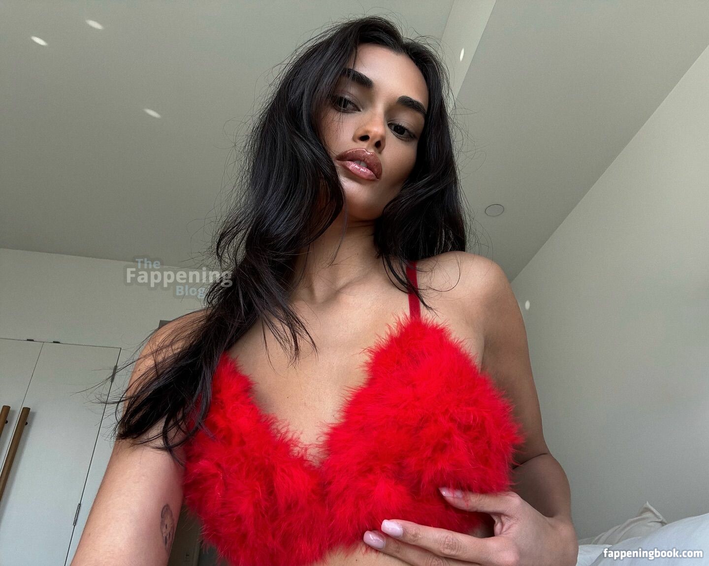 Gizele Oliveira Fapello Latest Exclusive Leaked Photos