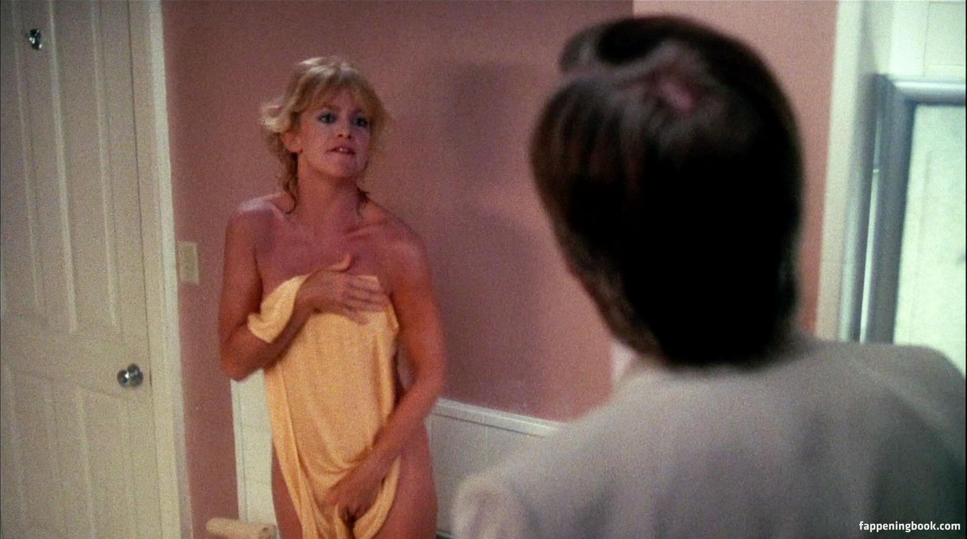 Goldie hawn young nude