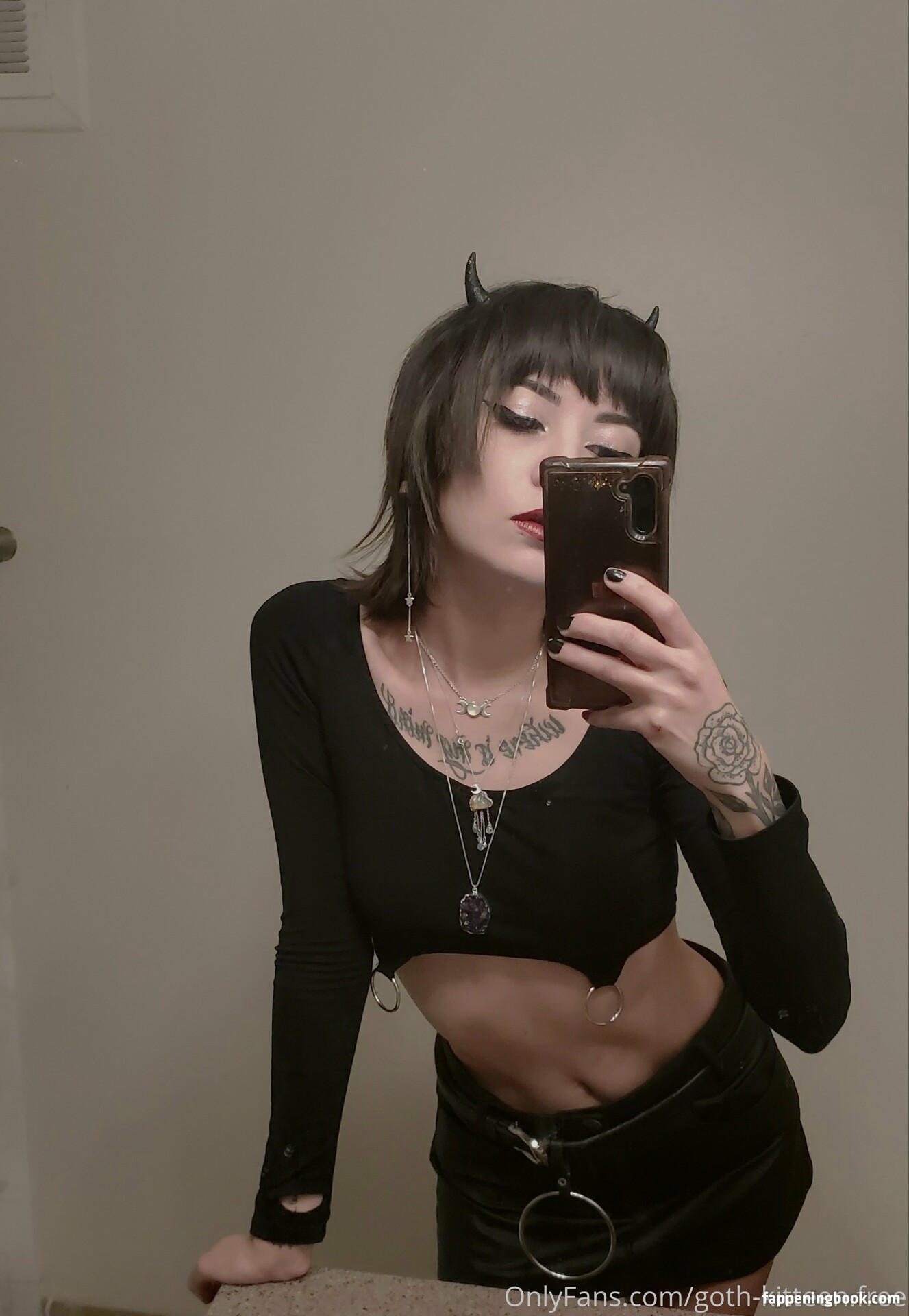 goth-kitteen.free Nude OnlyFans Leaks