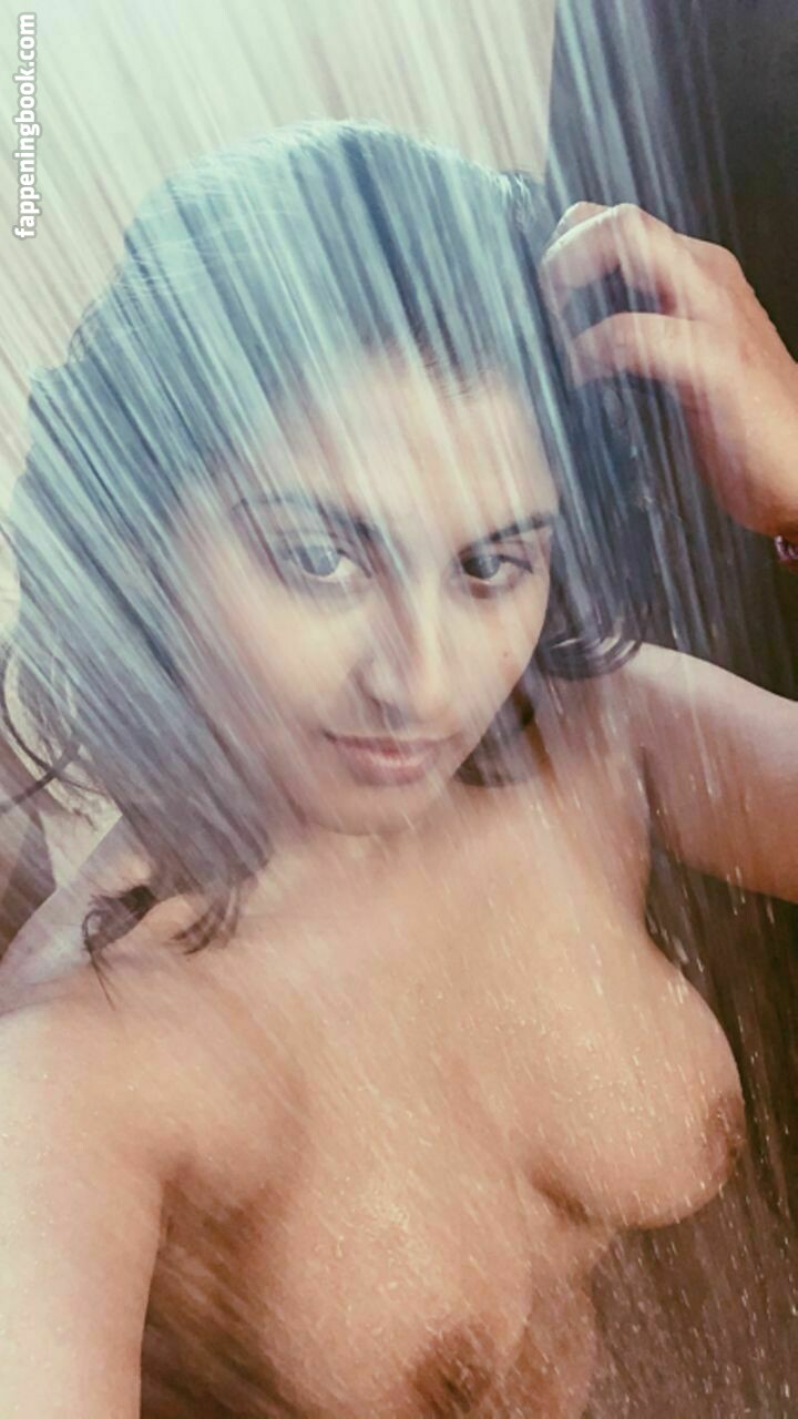 Gunjan Aras Nude