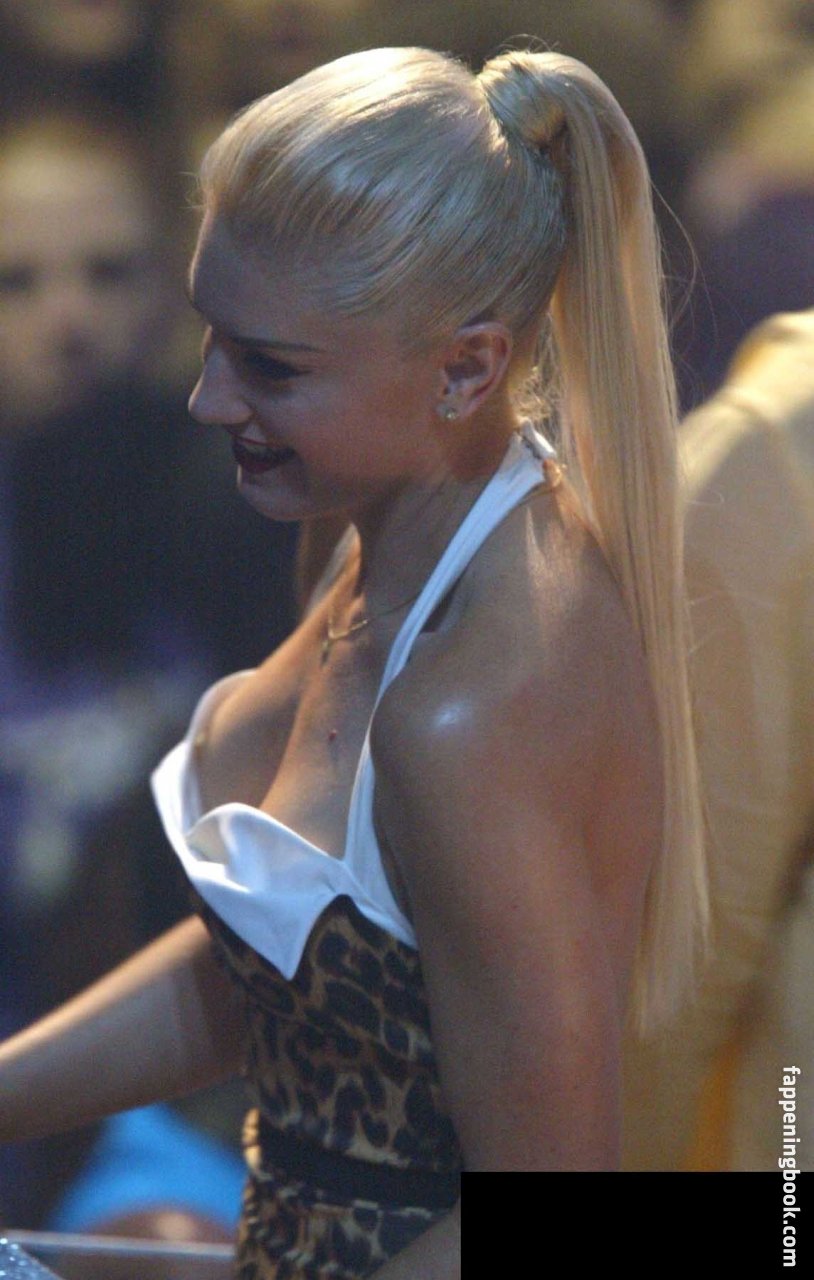 Gwen Stefani Nude
