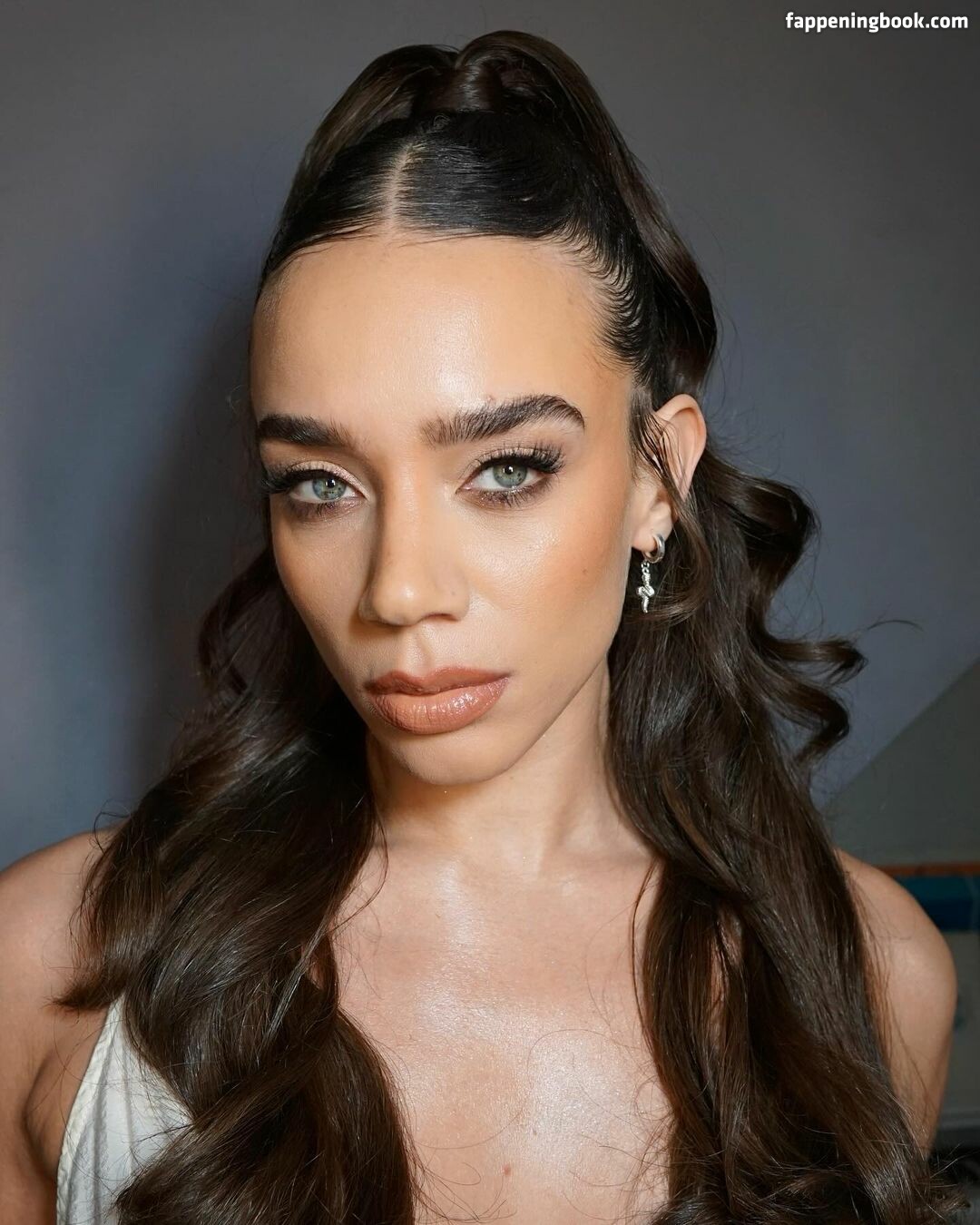 Hannah John-Kamen Fapello Latest Exclusive Leaked Photos