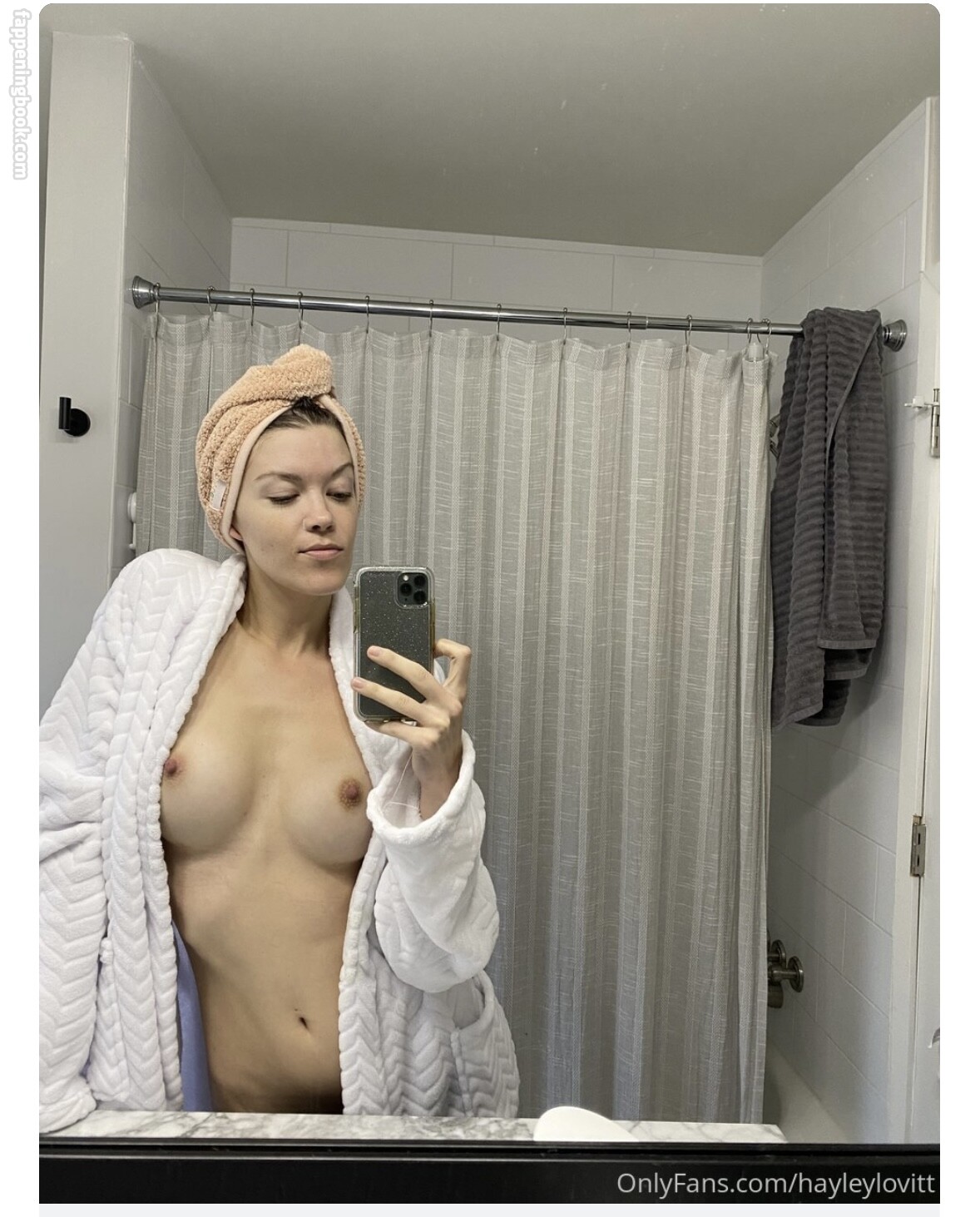 Hayley Lovitt Nude OnlyFans Leaks