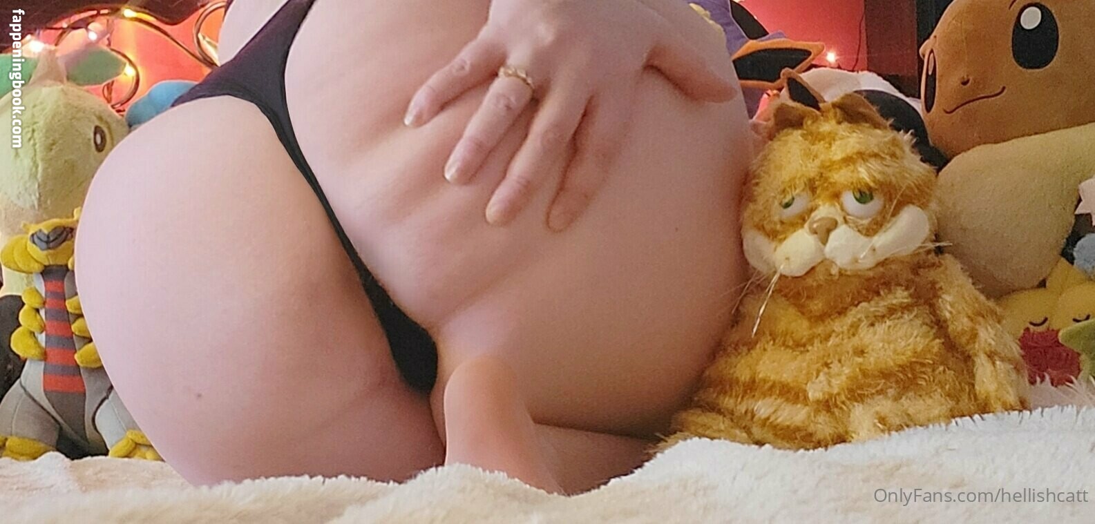 hellishcatt Nude OnlyFans Leaks