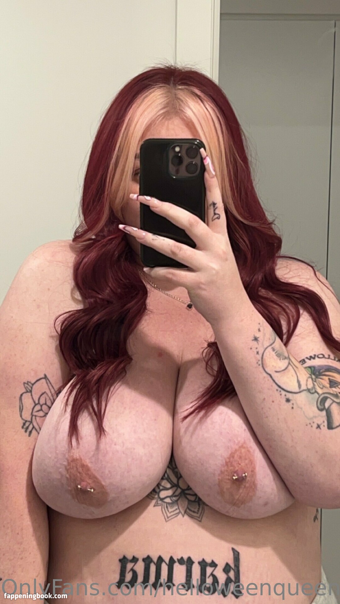 helloweenqueen Nude OnlyFans Leaks