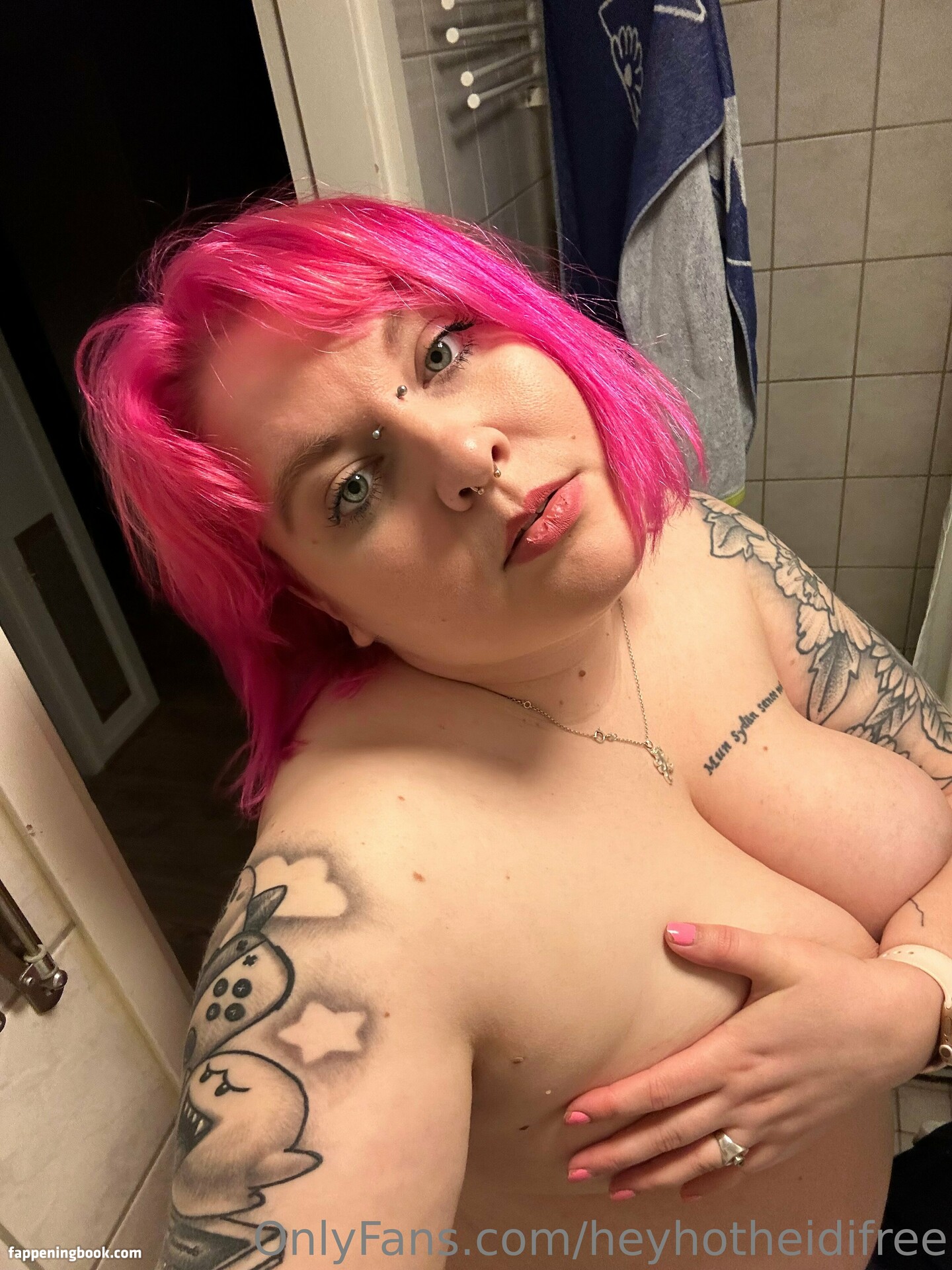 heyhotheidifree Nude OnlyFans Leaks