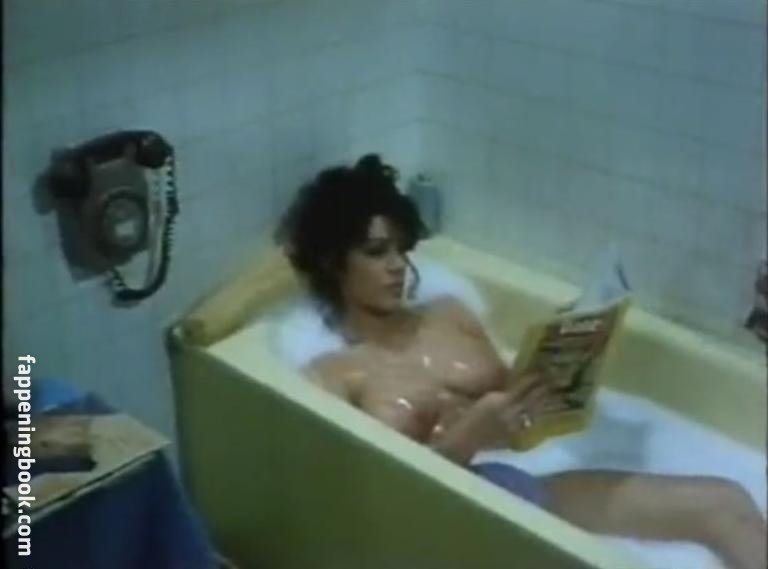 Hilary Farr Nude.