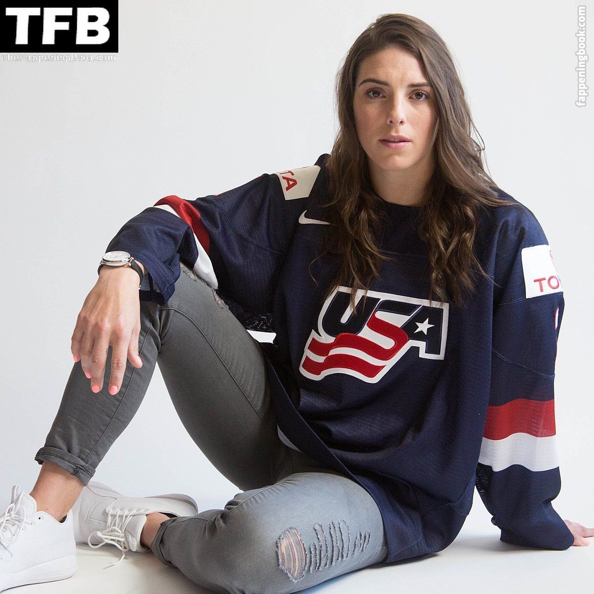 Hilary Knight Nude, Sexy, The Fappening, Uncensored - Photo #1486510 - Fapp...