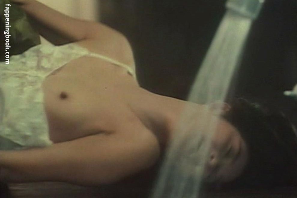 Hitomi Kuroki Nude