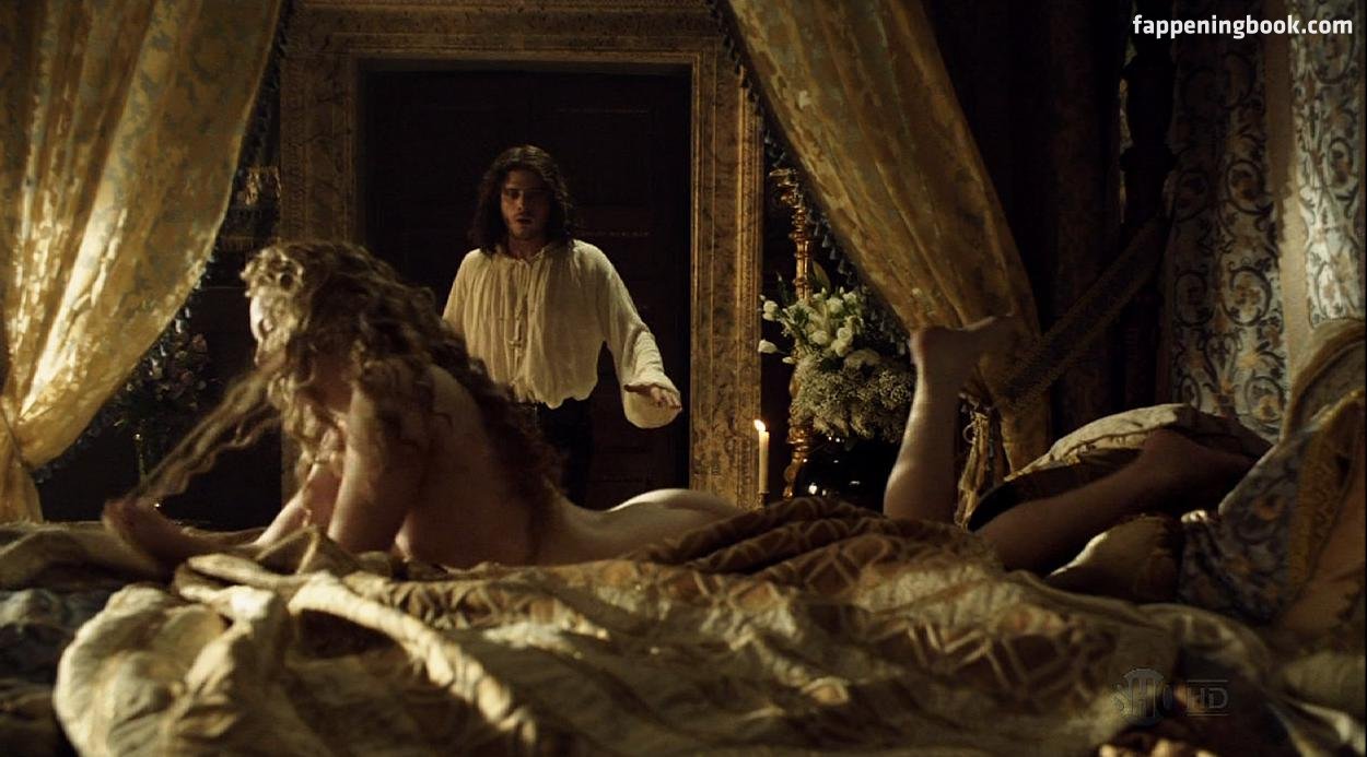Holliday Grainger Nude, The Fappening - Photo #220218 - FappeningBook.