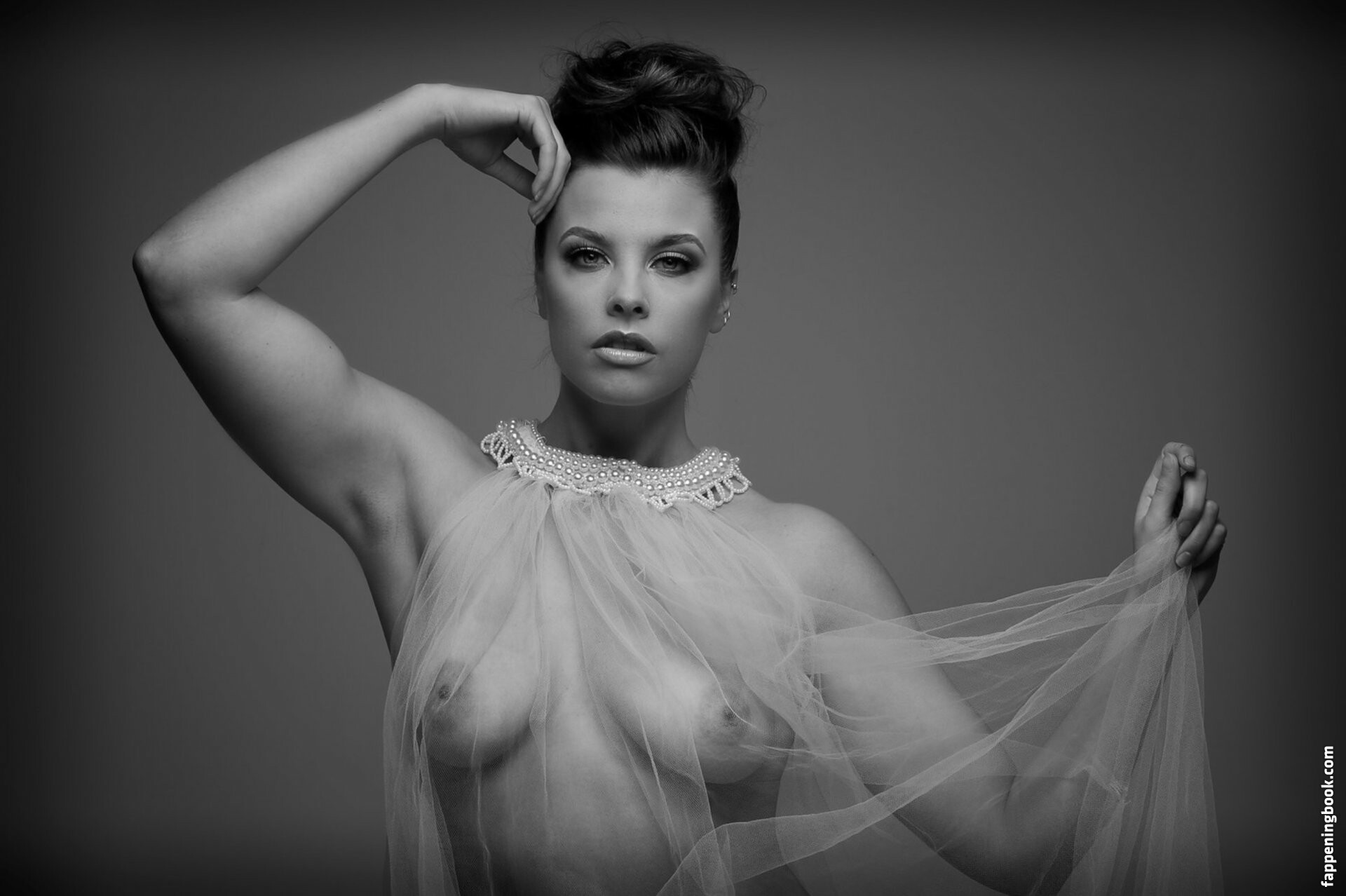 Hollie Keers Nude