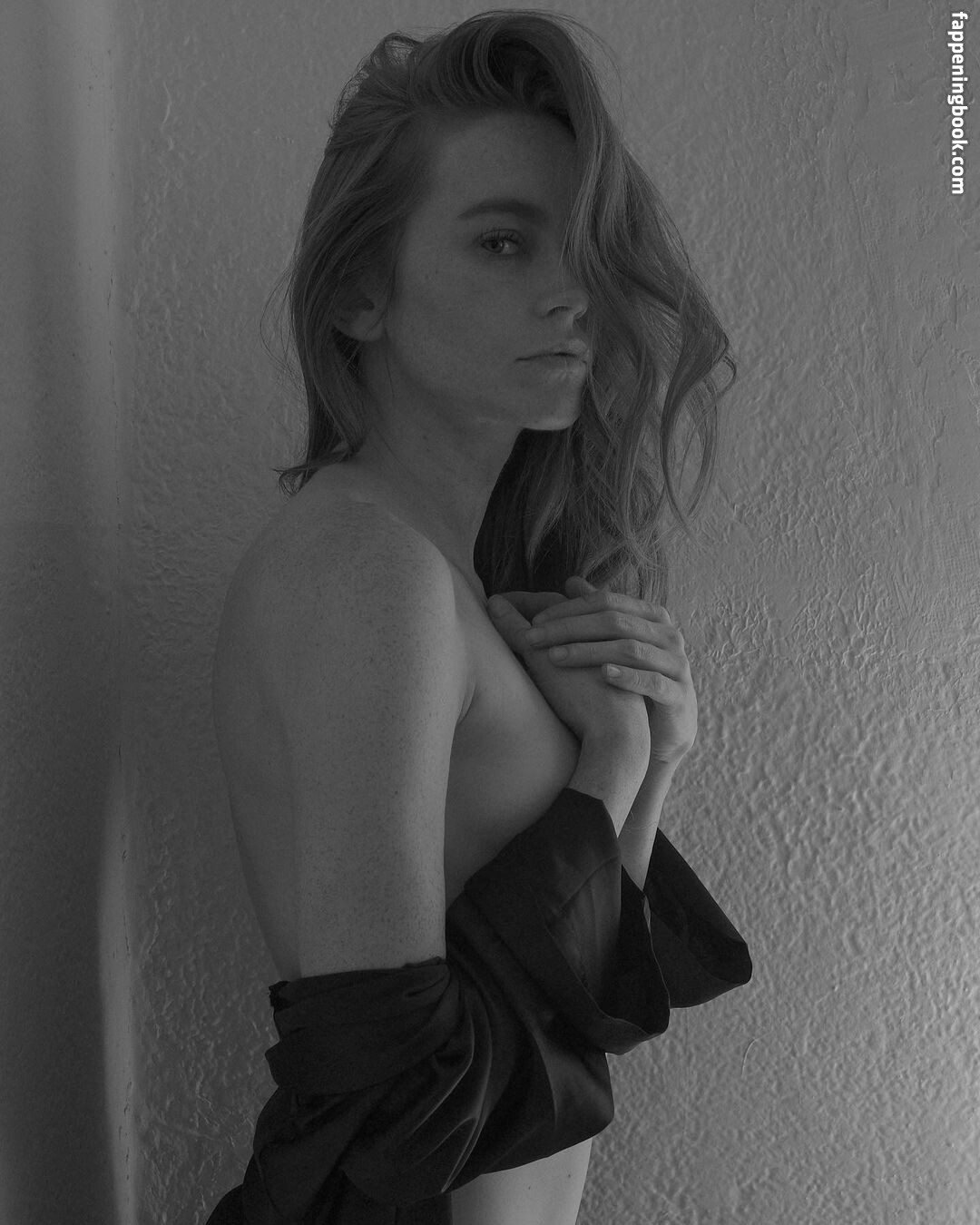 Holly Hicks Nude OnlyFans Leaks