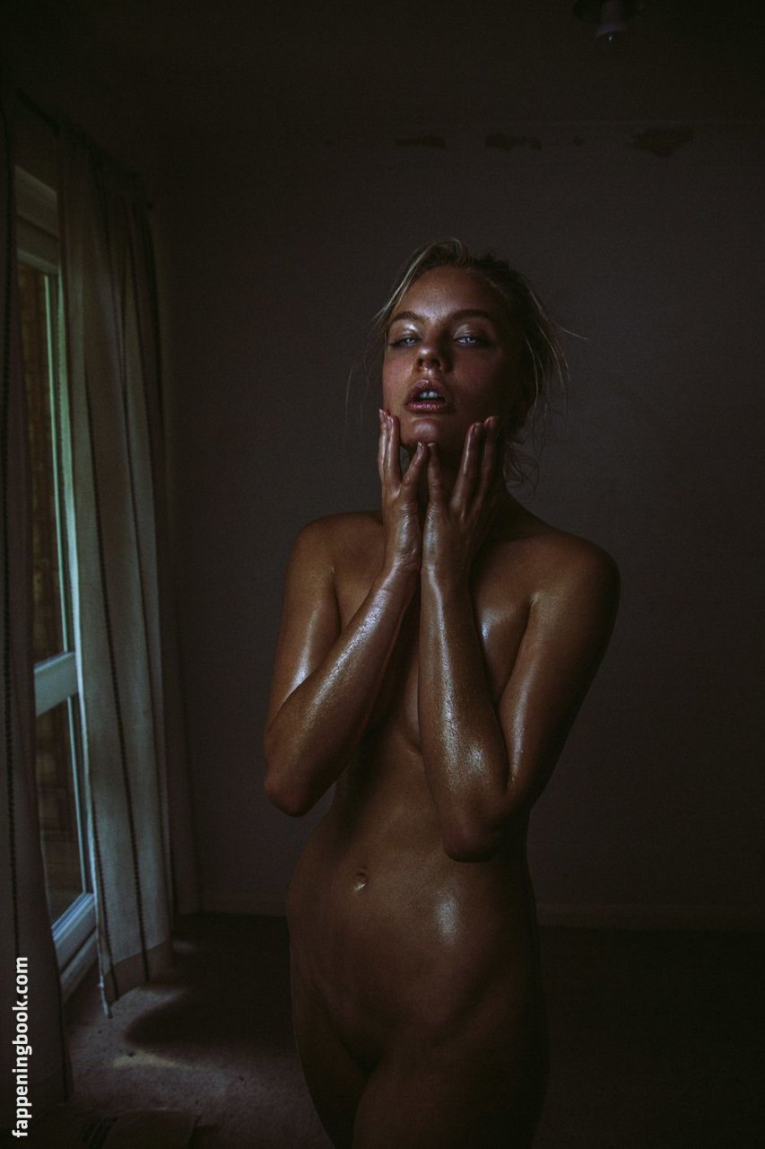 Holly Horne Nude
