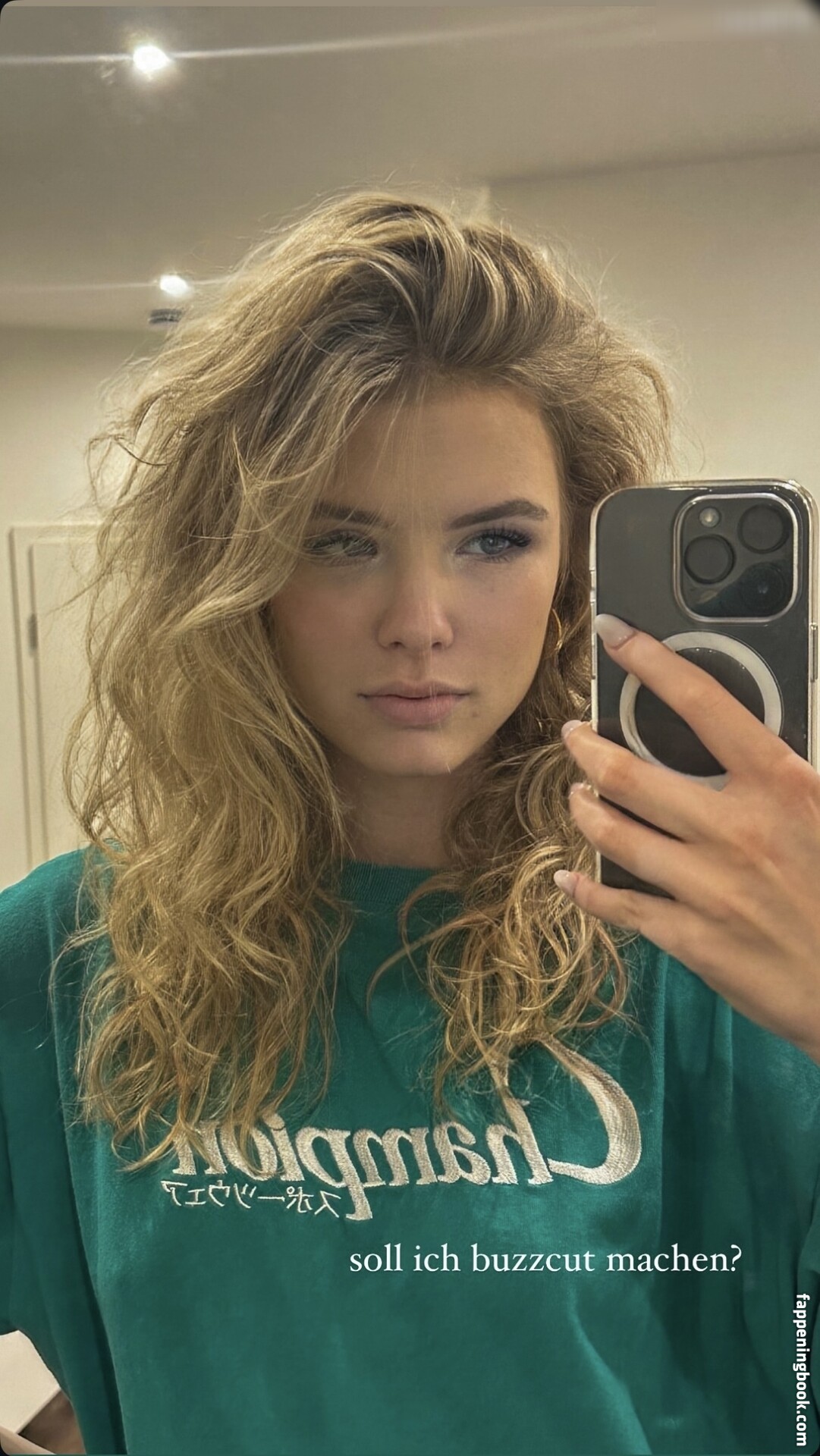 Honey Hannii Nude, OnlyFans Leaks, Fappening FappeningBook