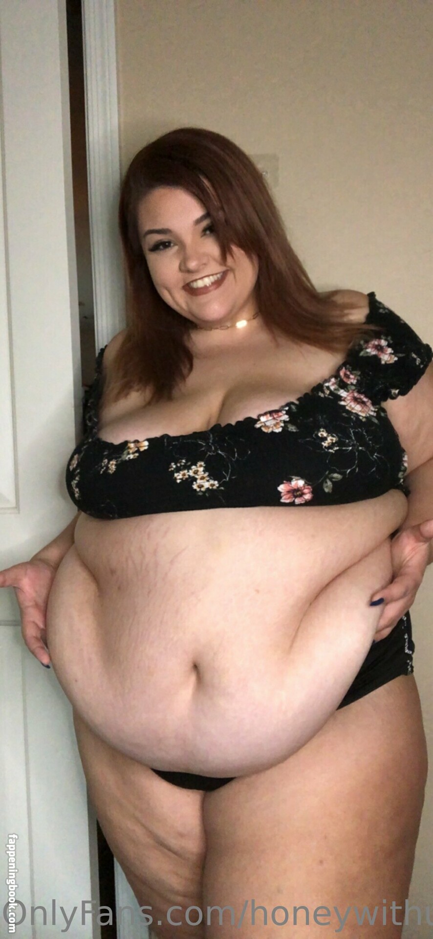 honeywithuhtummy Nude OnlyFans Leaks