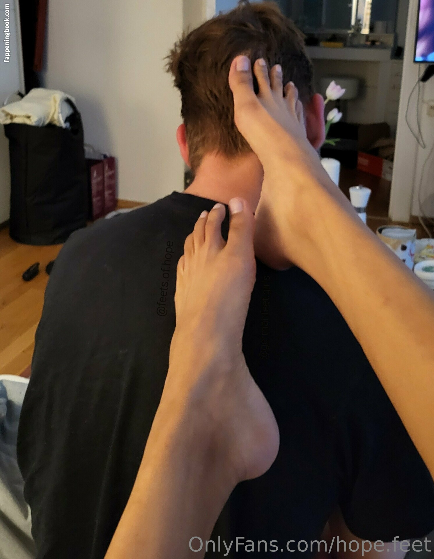 hope.feet Nude OnlyFans Leaks