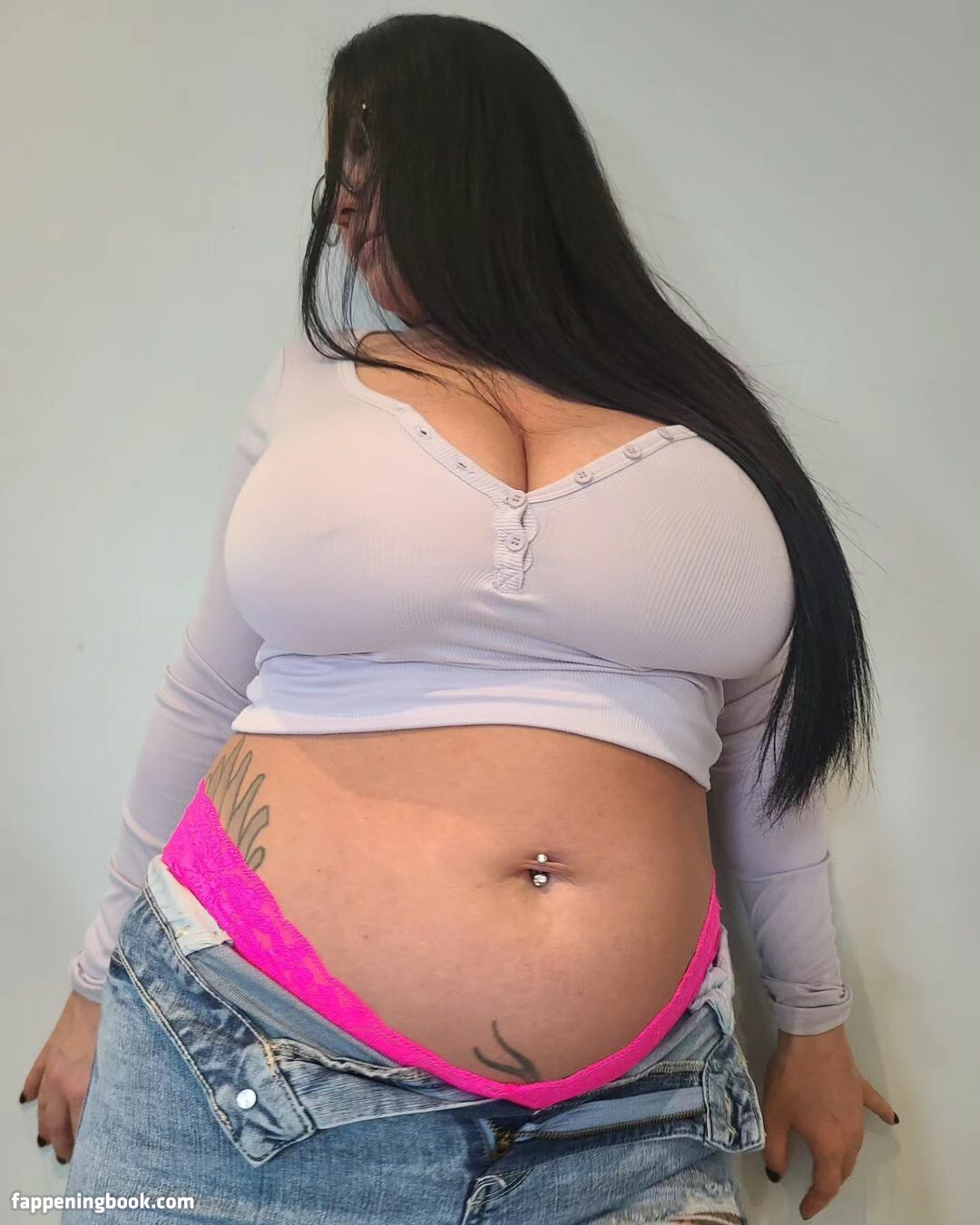 Hot4Holly Nude OnlyFans Leaks